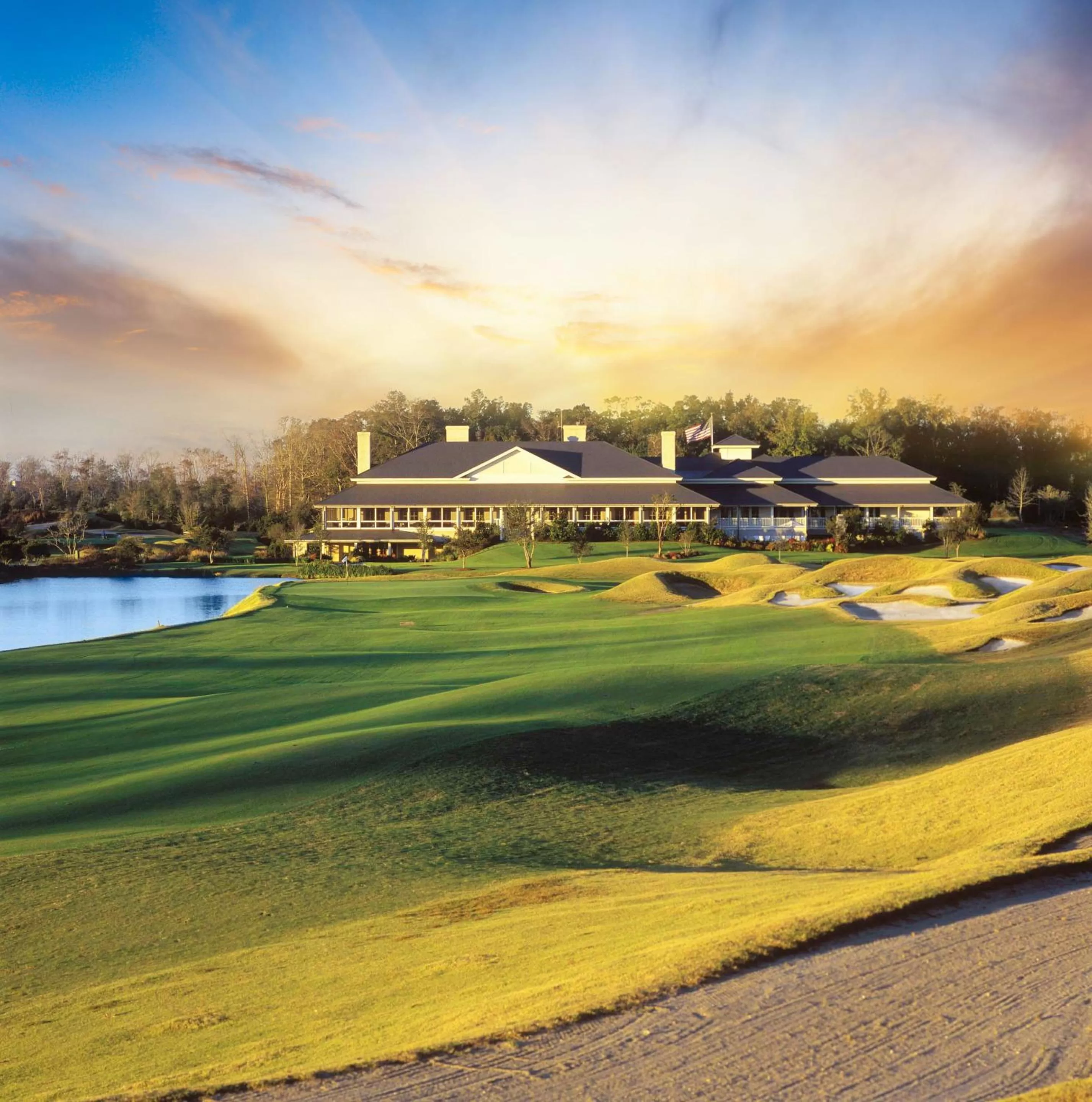 Golfcourse in Barefoot Resort Golf & Yacht Club Villas