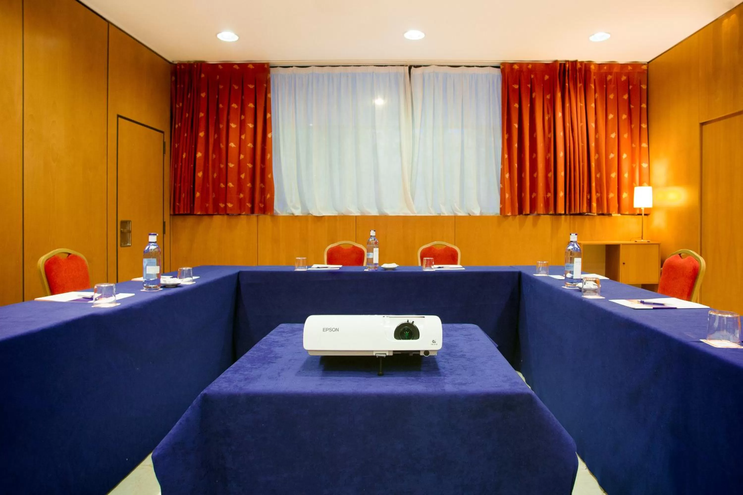 Meeting/conference room in Globales de los Reyes