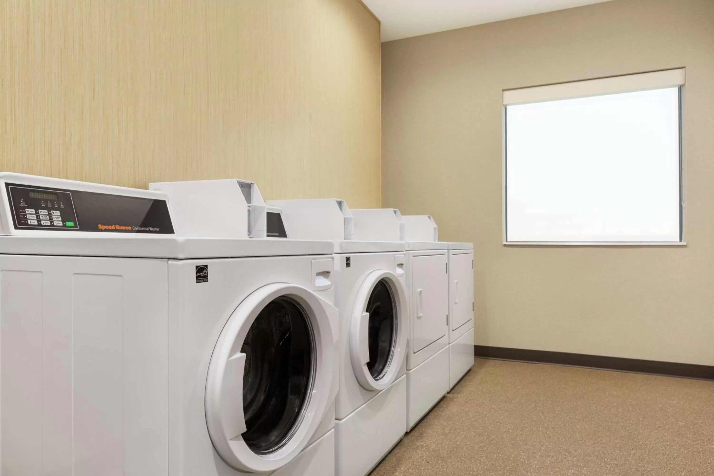 Property building in Home2 Suites By Hilton Portland Airport