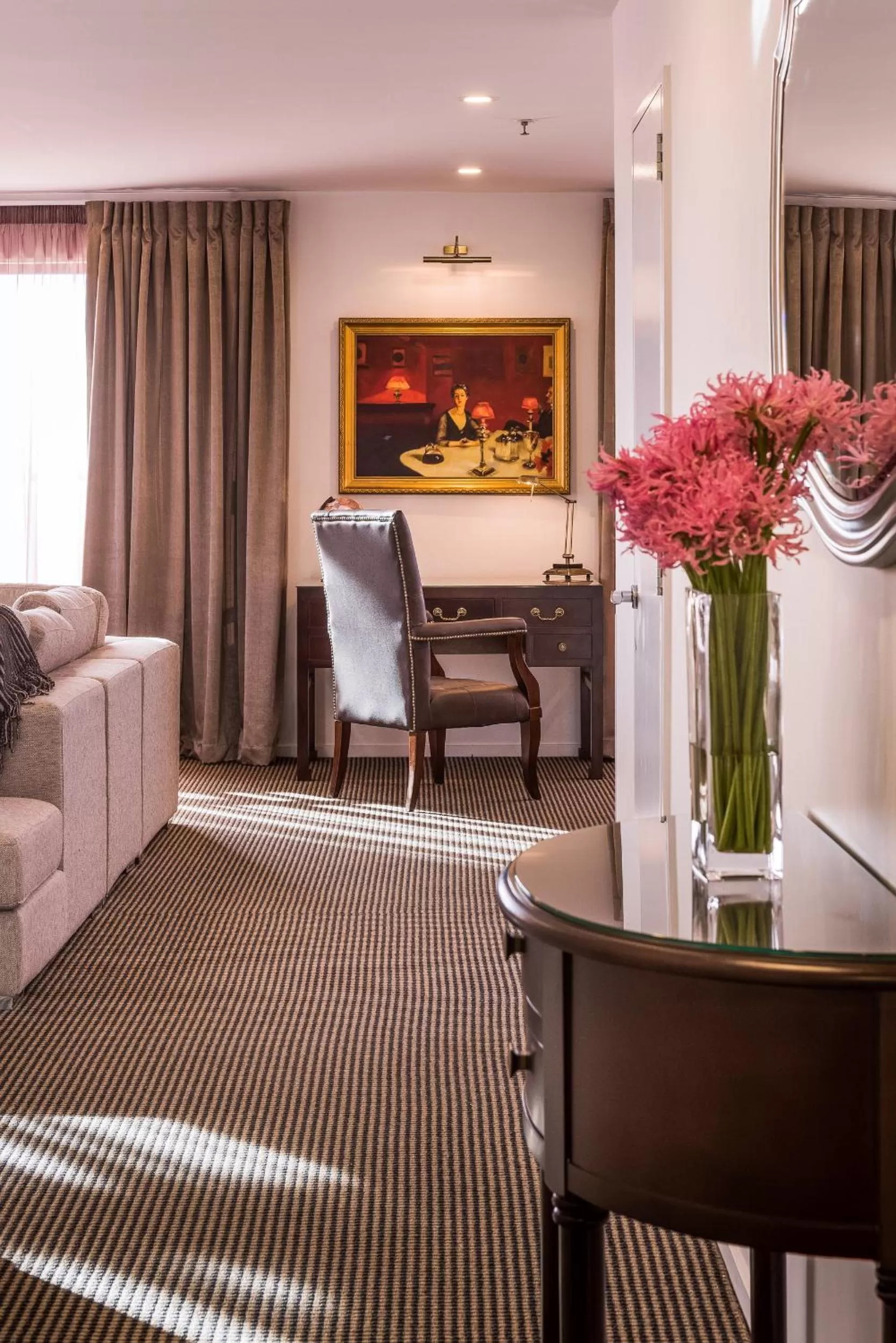 Living room in Fino Hotel & Suites