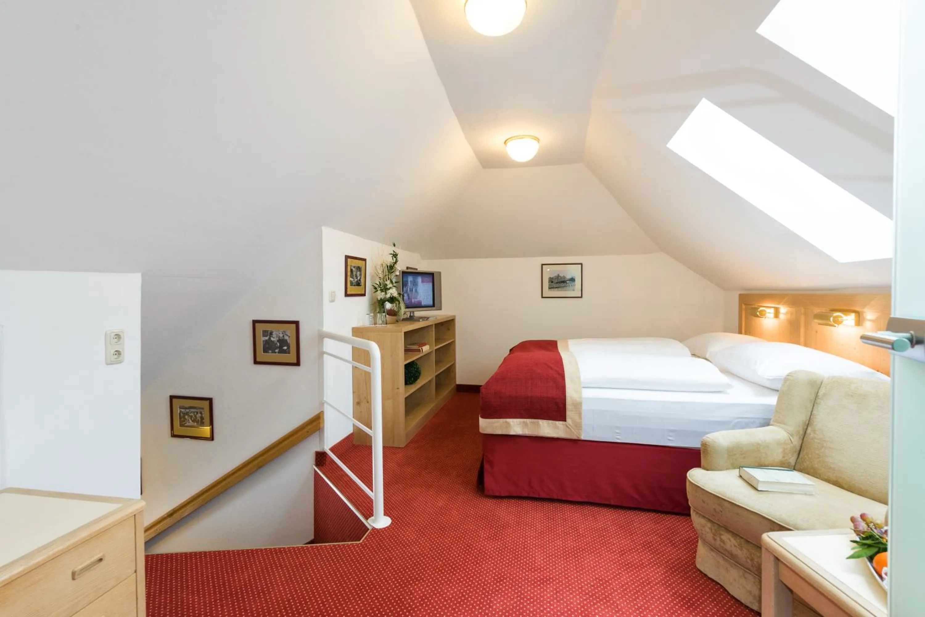 Photo of the whole room, Bed in Hotel Gisela