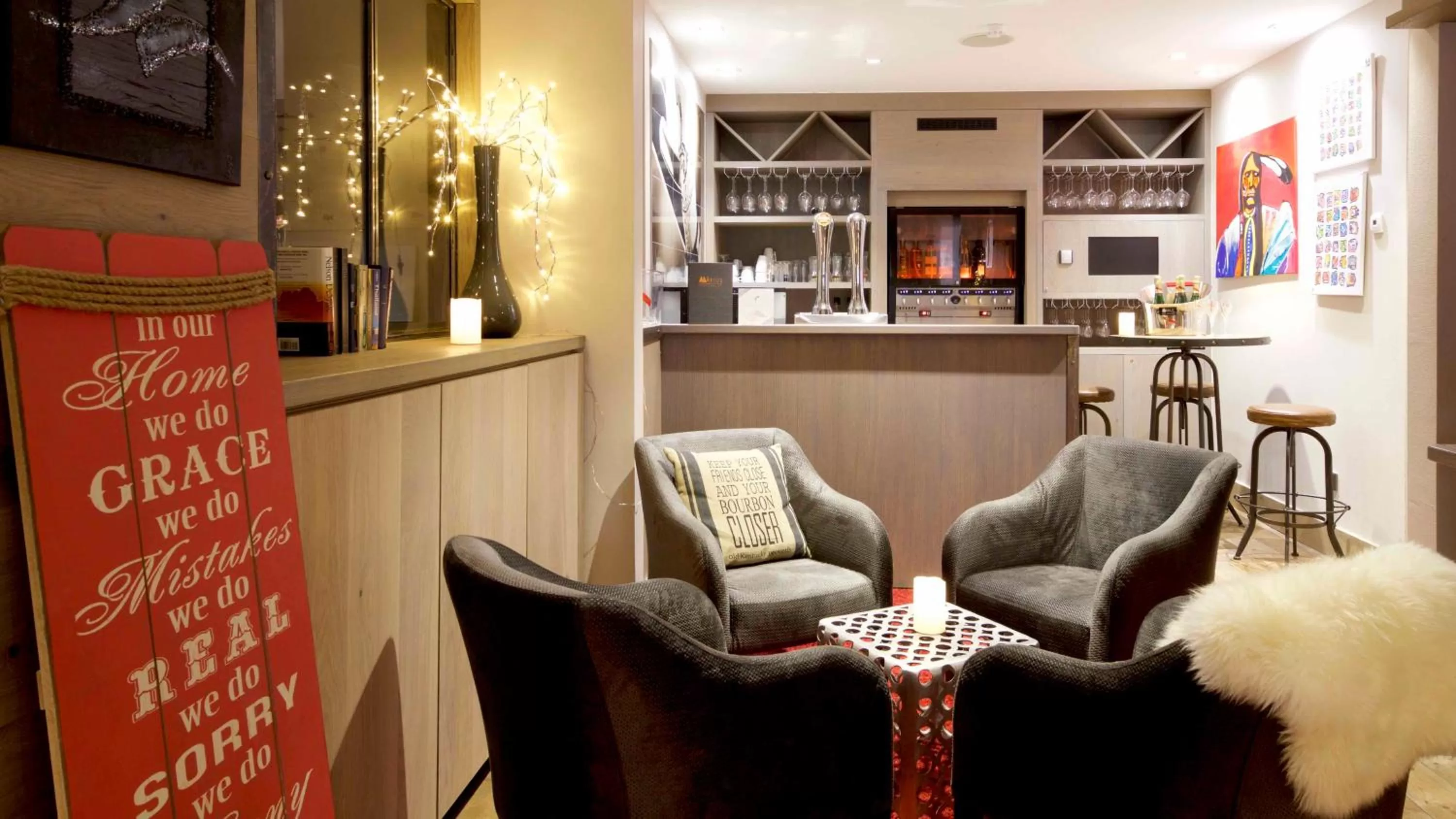 Lounge or bar in Hotel Le Tremplin