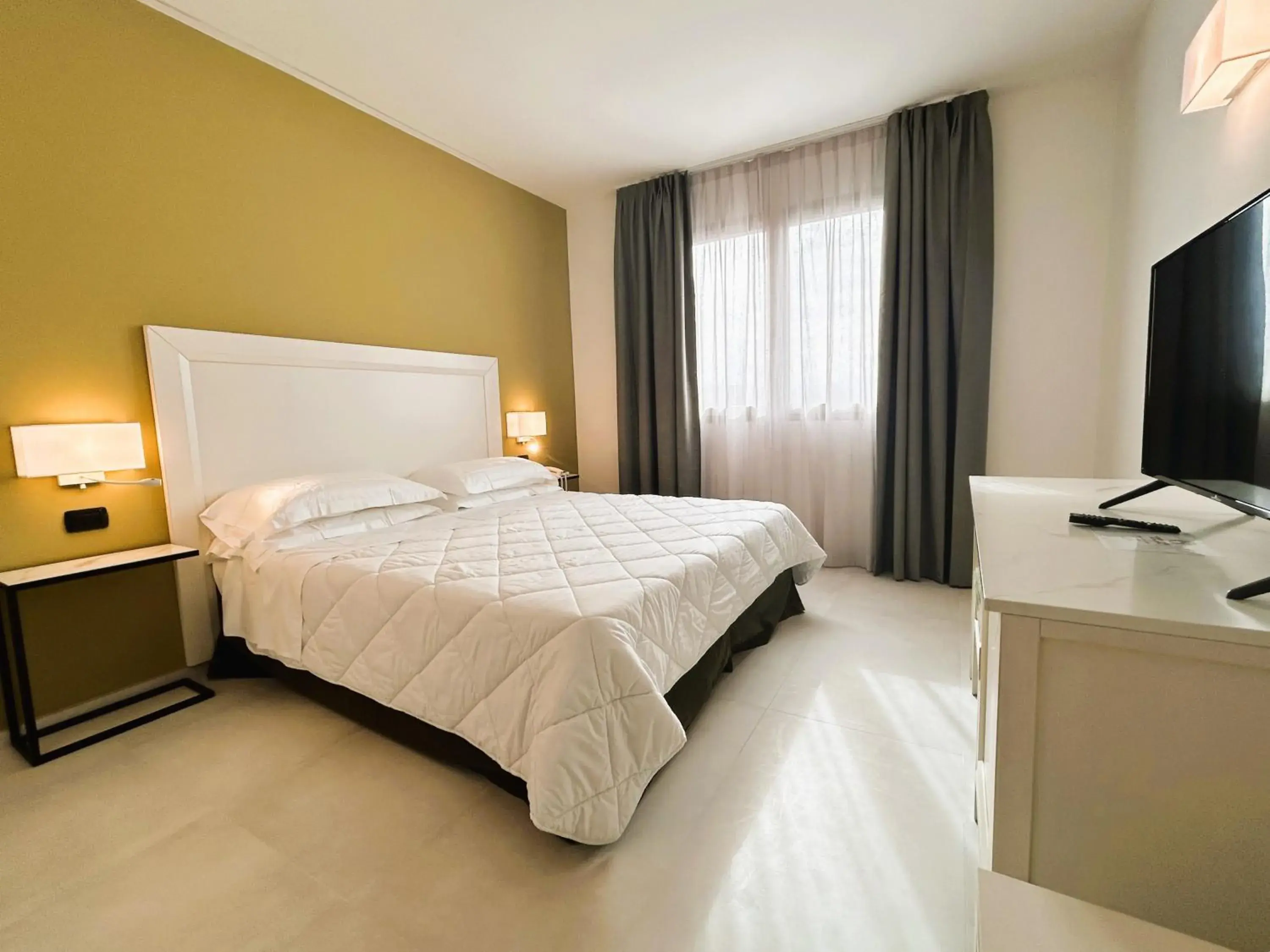 Deluxe Double or Twin Room in Hotel For You Deluxe Double or Twin Room in Hotel For You