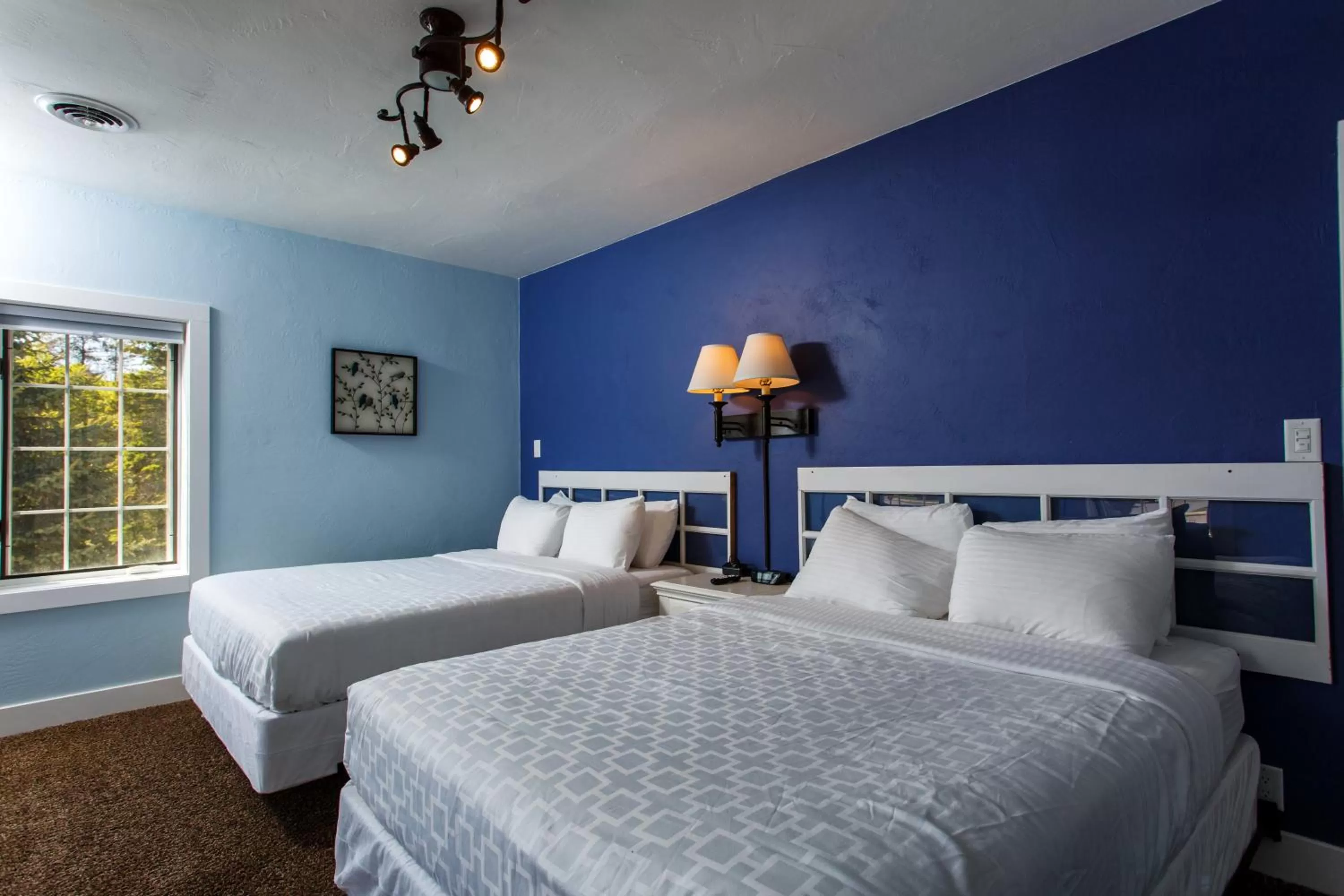 Bedroom, Bed in Julie's Park Cafe & Motel