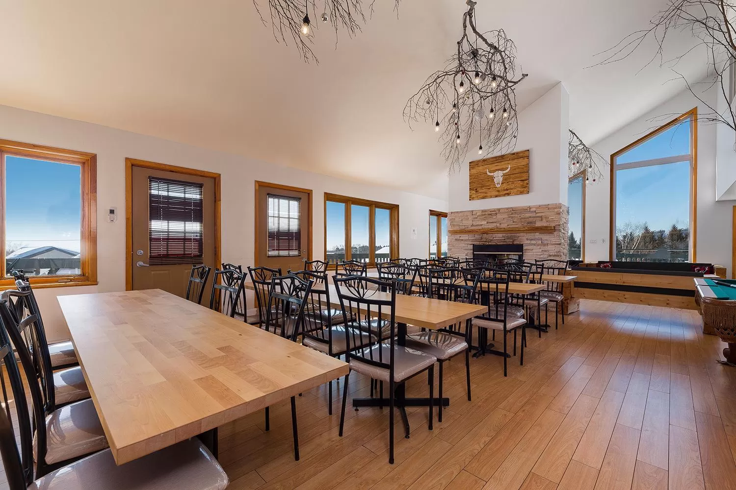 Restaurant/Places to Eat in Complexe les neiges