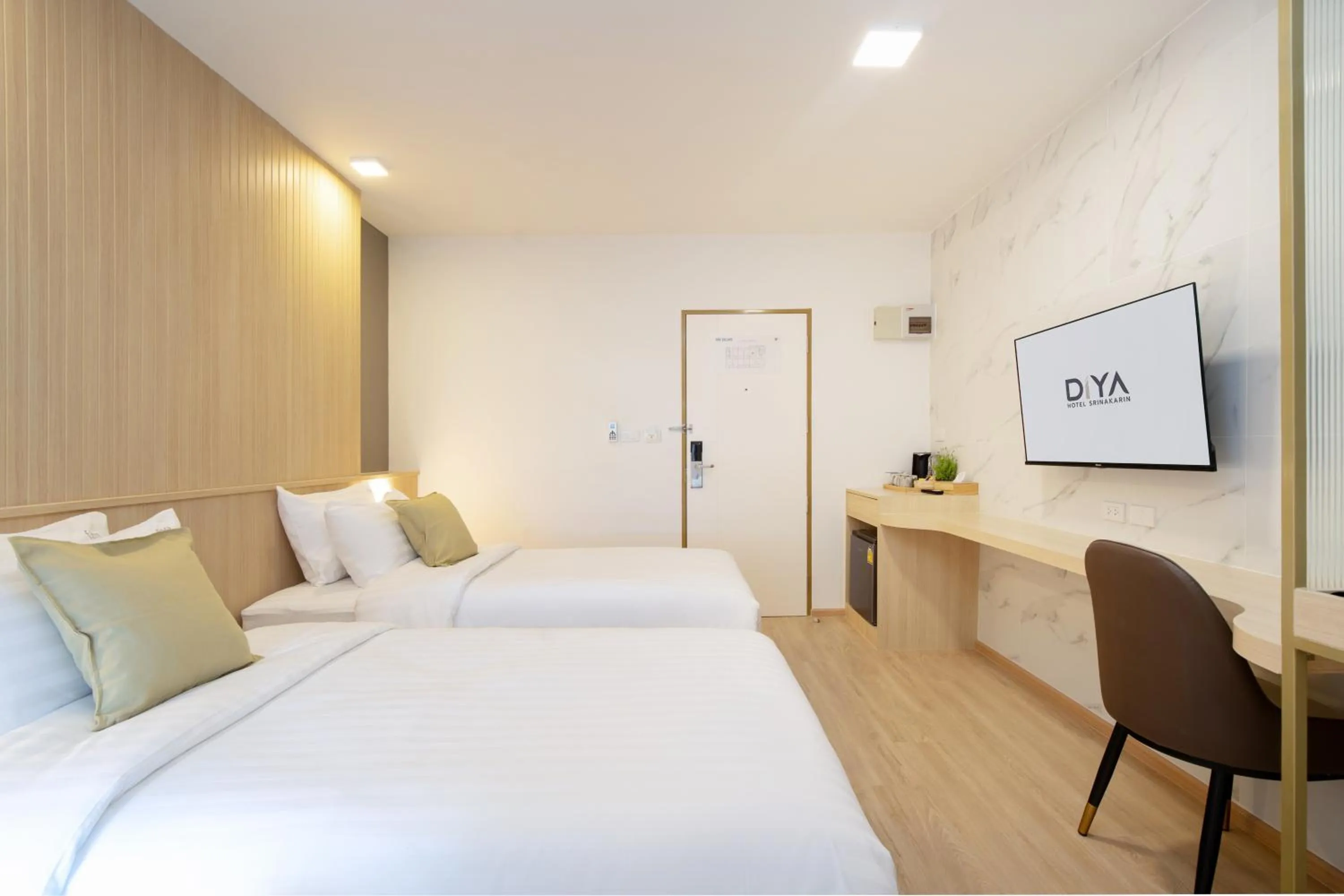 Bedroom, Bed in Diya Hotel Bangkok