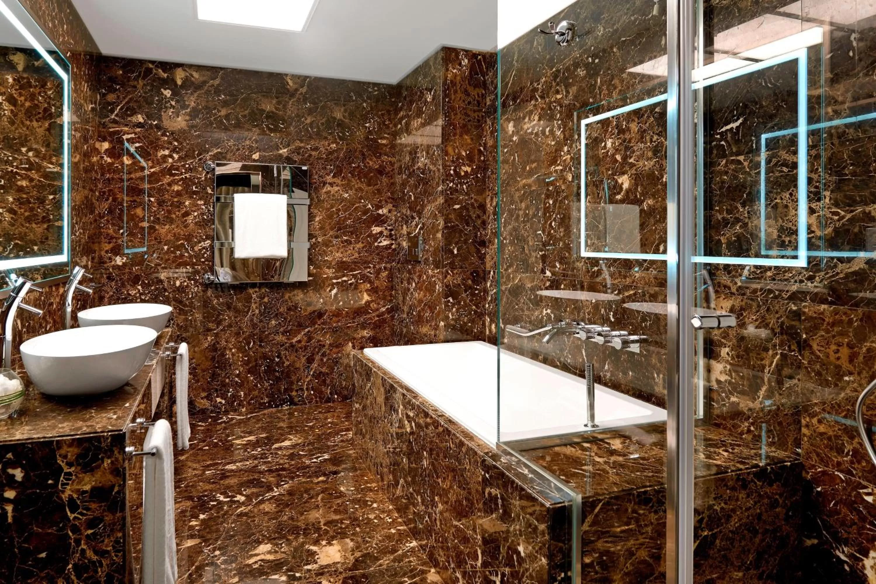 Bedroom in Excelsior Hotel Gallia, a Luxury Collection Hotel, Milan