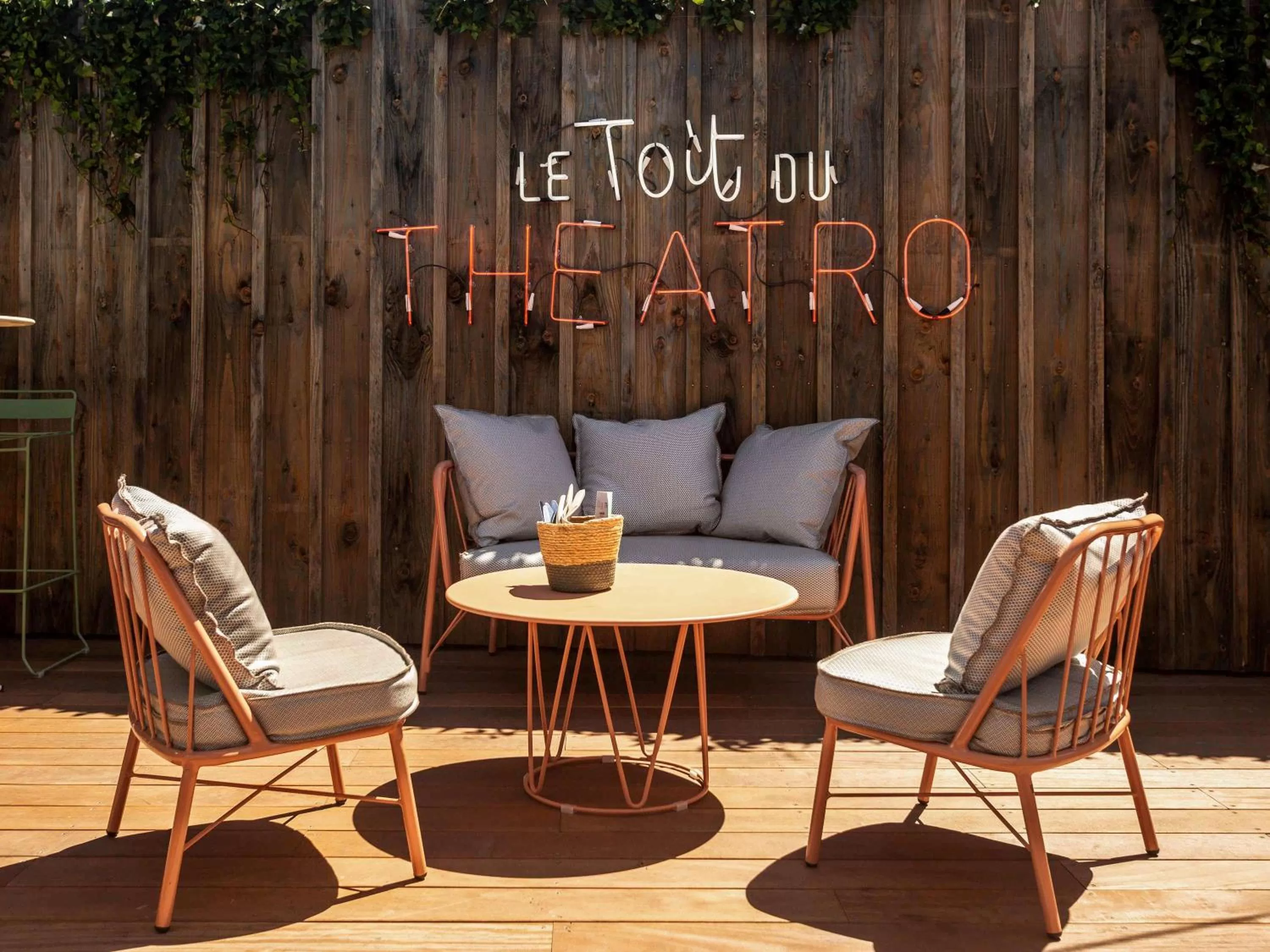 Restaurant/places to eat in ibis styles Albi Centre Le Theatro