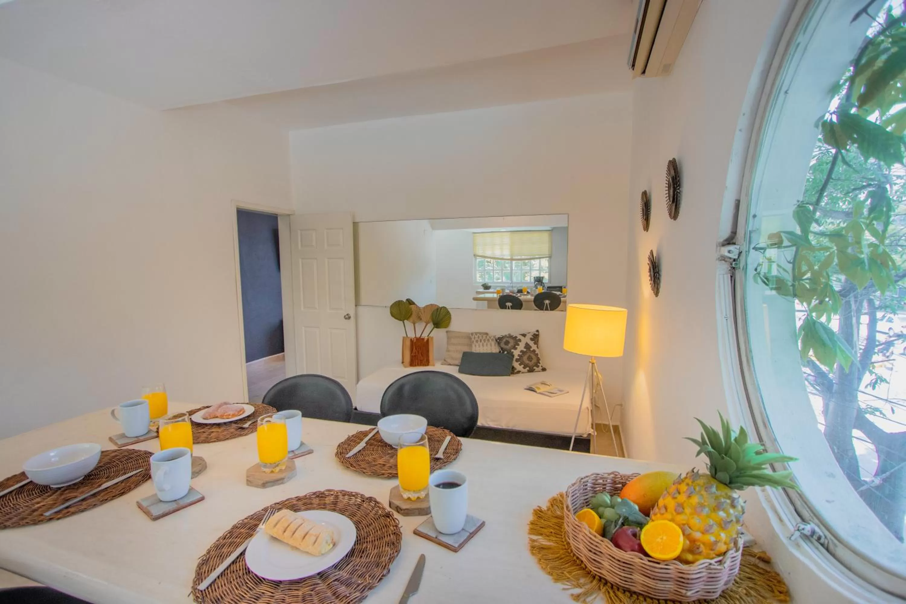 Nasim Condo Hotel con acceso BEACH CLUB GRATIS, metros 5th AVENIDA