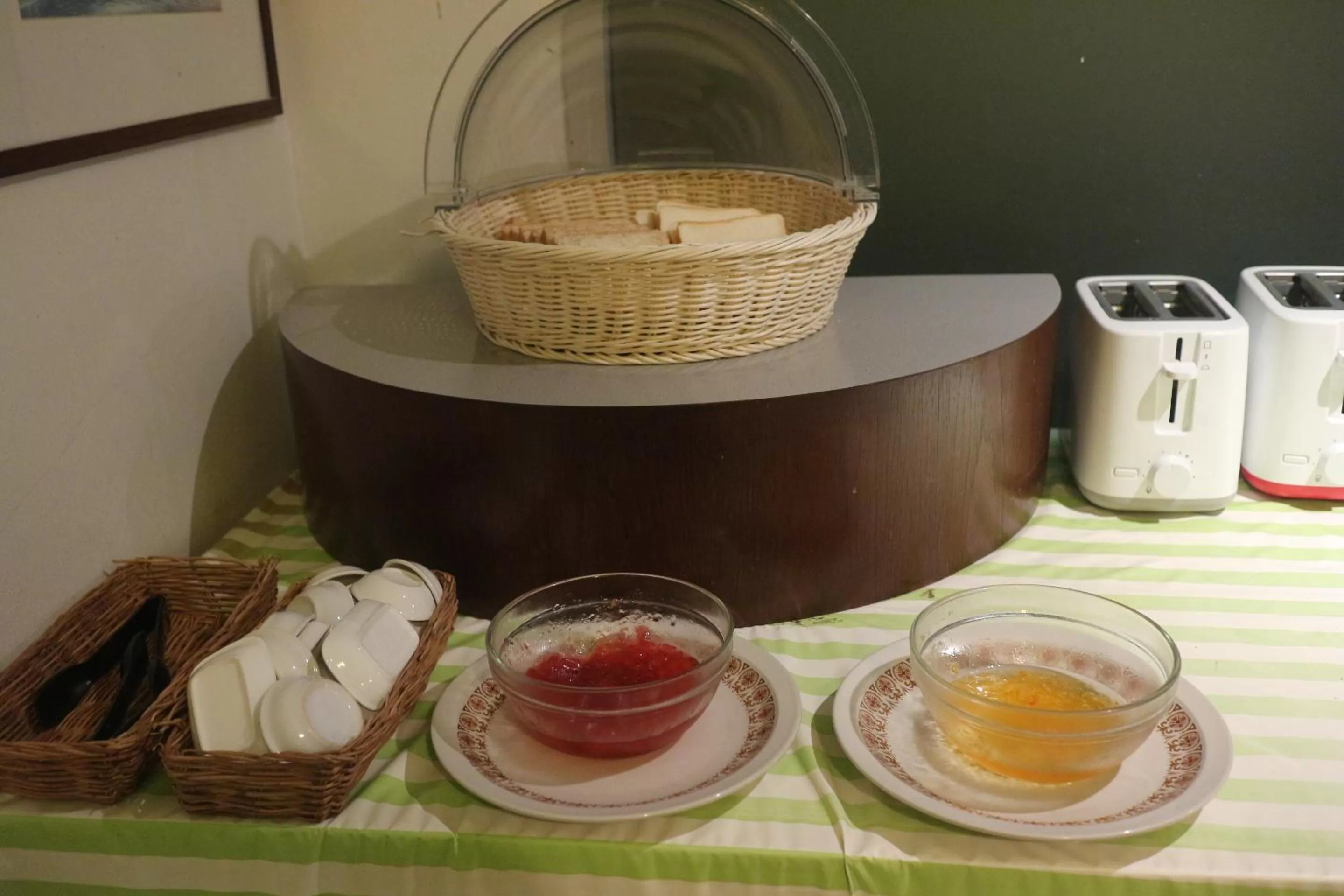 Continental breakfast in Floral Shire Suvarnabhumi Airport