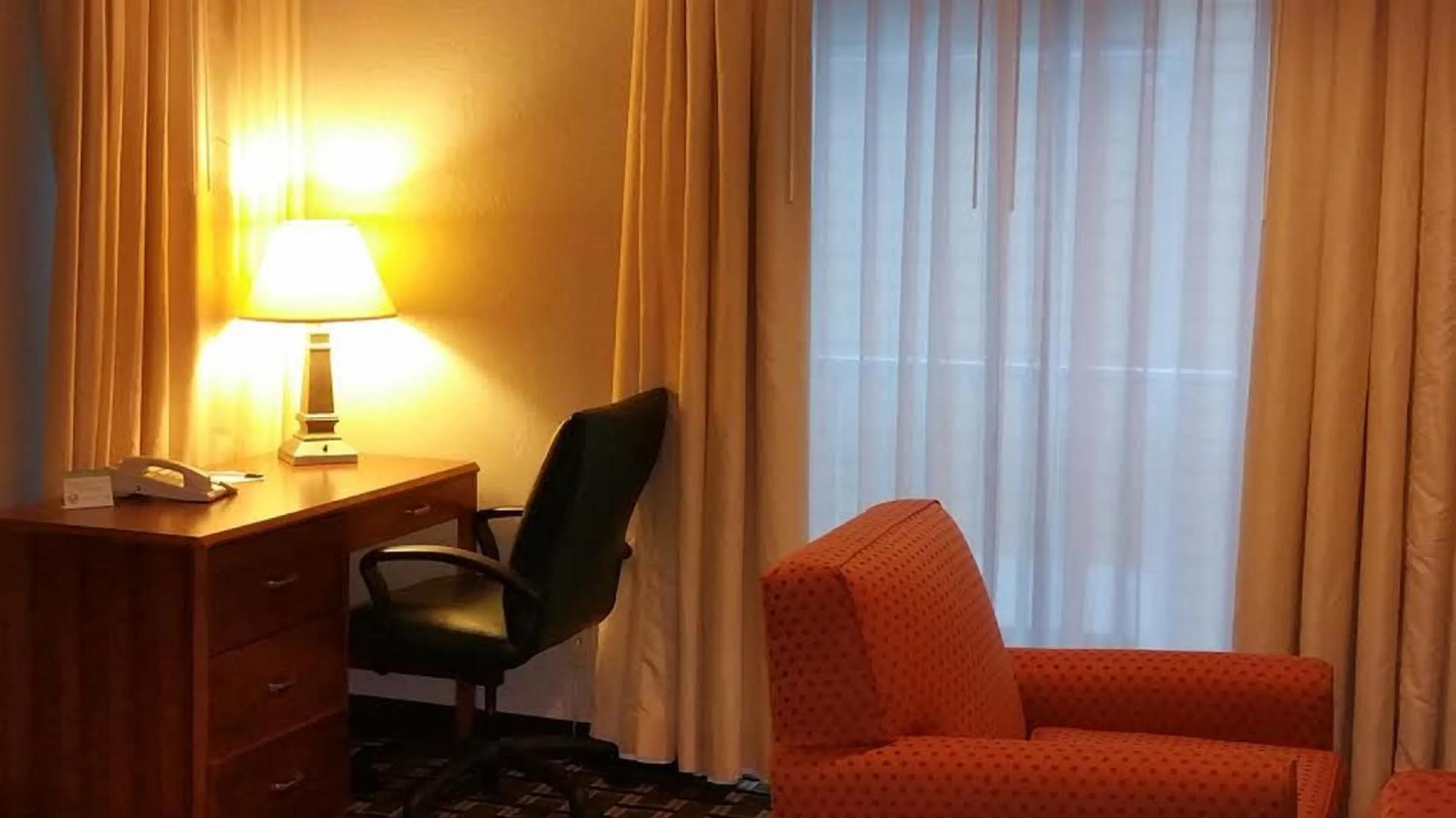 Living room in Extended Studio Suites Hotel- Bossier City