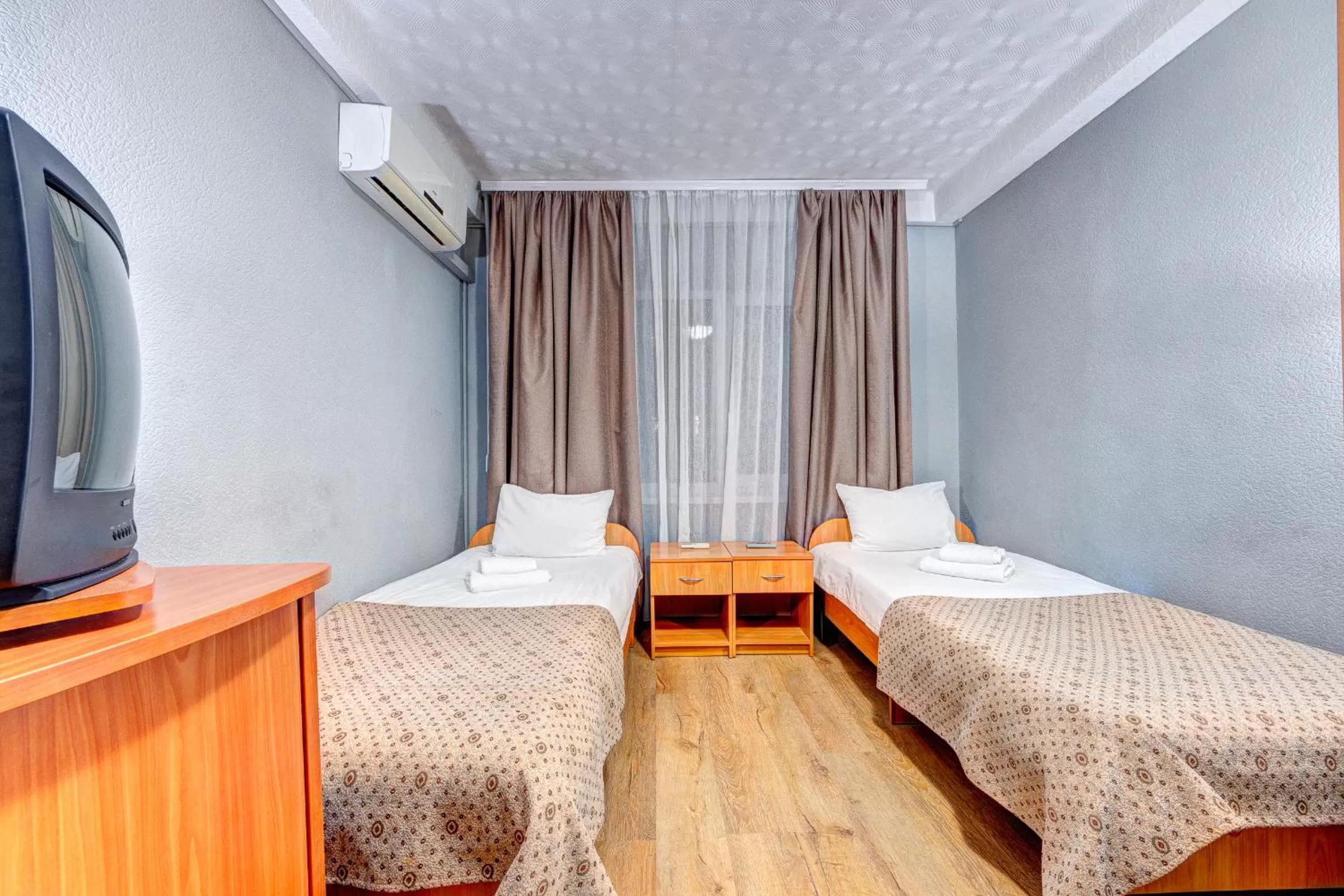Photo of the whole room, Bed in Holosiyvsky Hotel