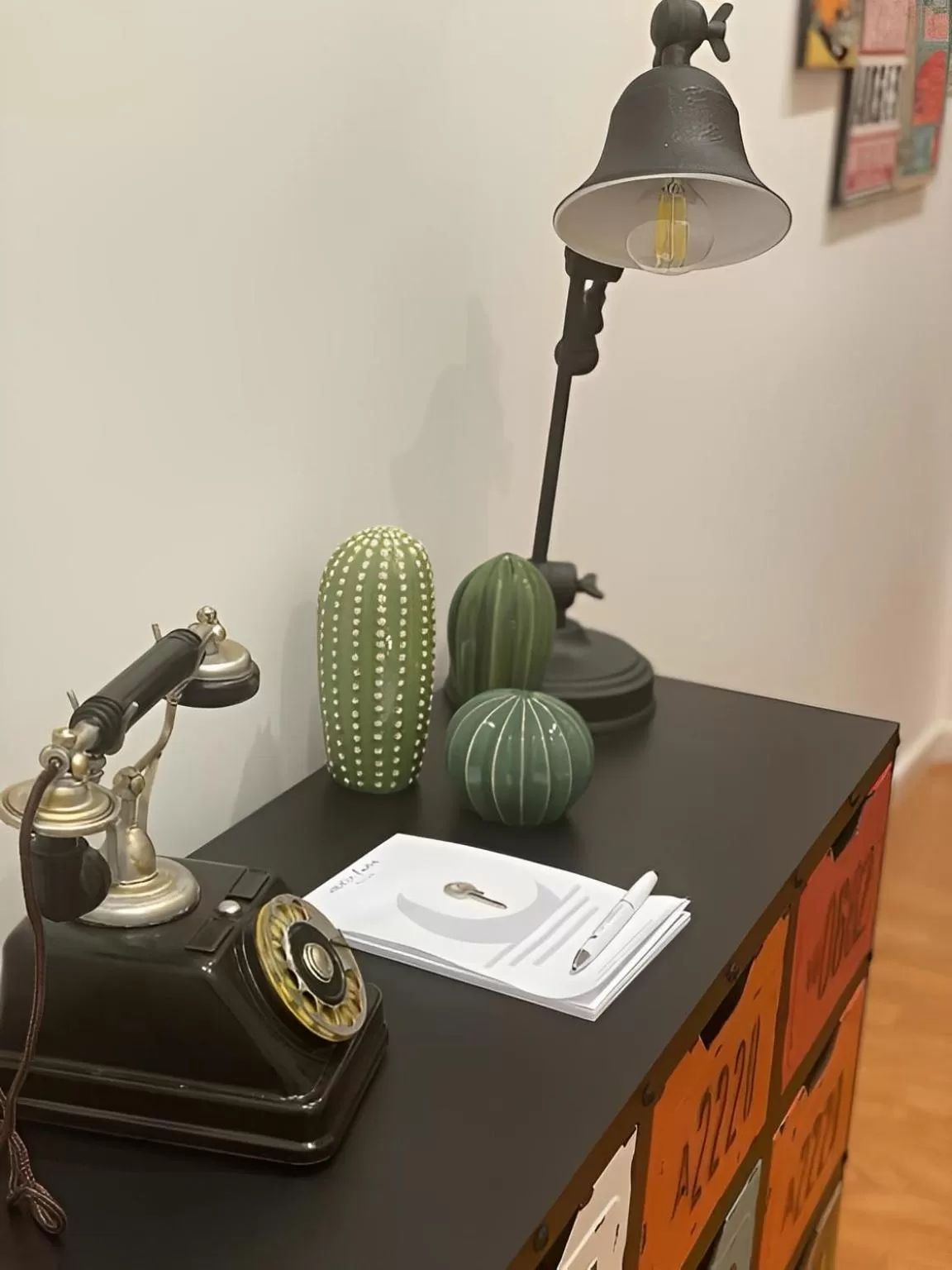 Seating area in MareLuna Rooms