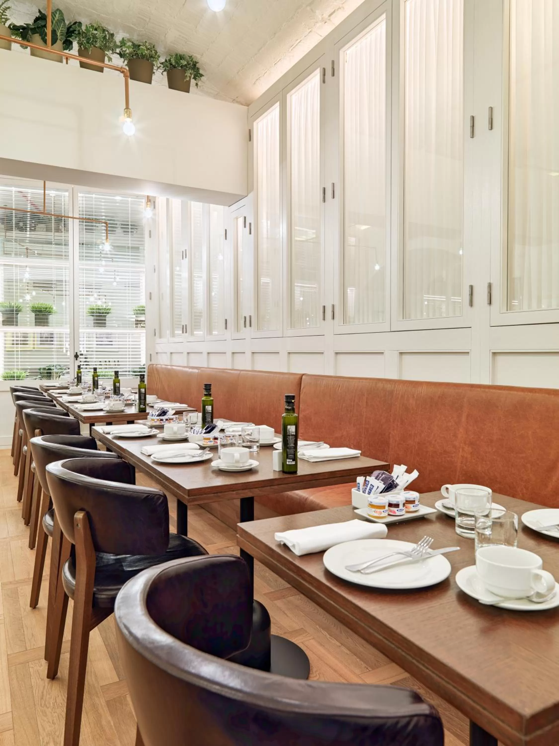 Restaurant/places to eat in H10 Cubik 4* Sup