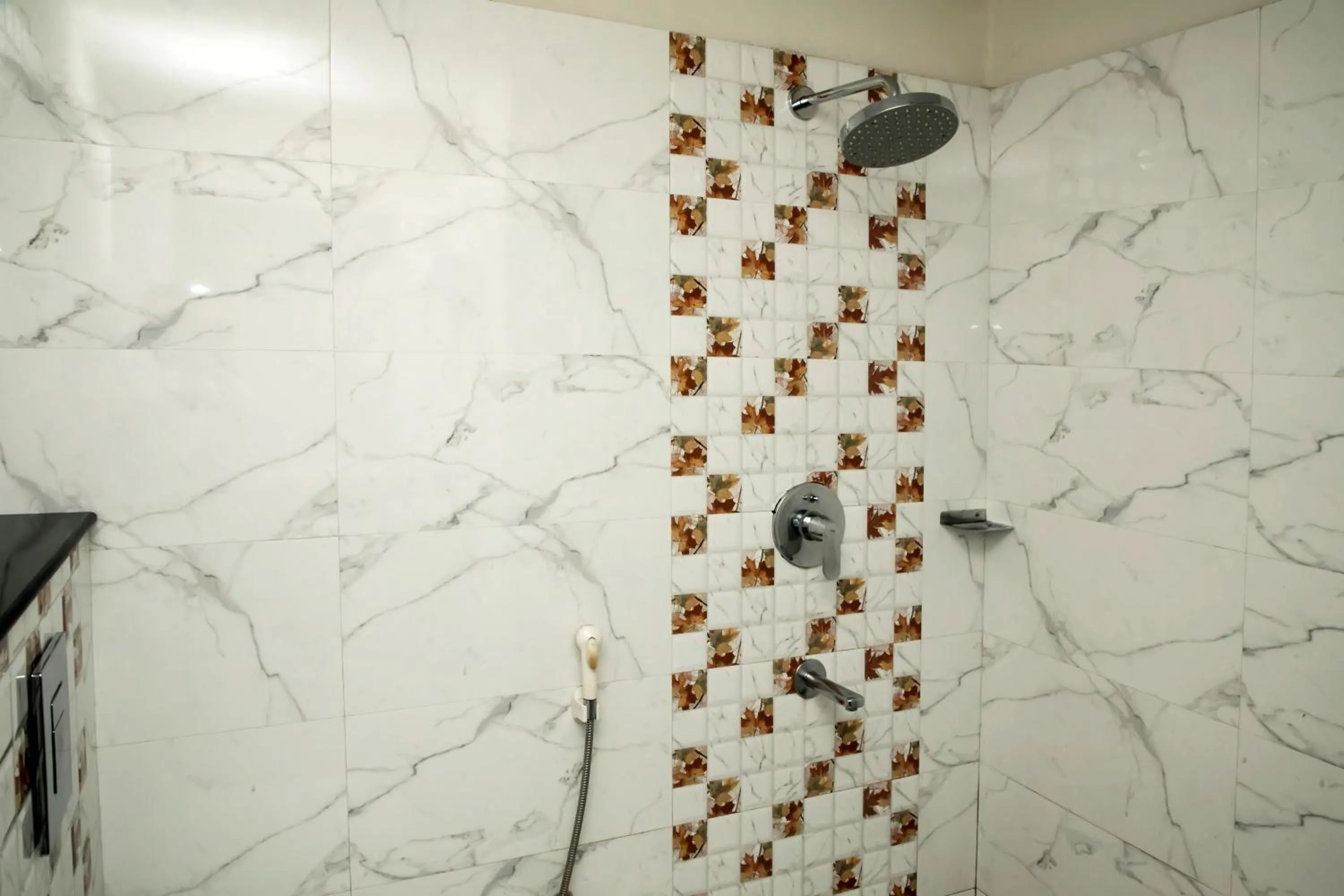 Bathroom in Hotel Ganges Grand - 600m from Kashi Vishwanath Temple