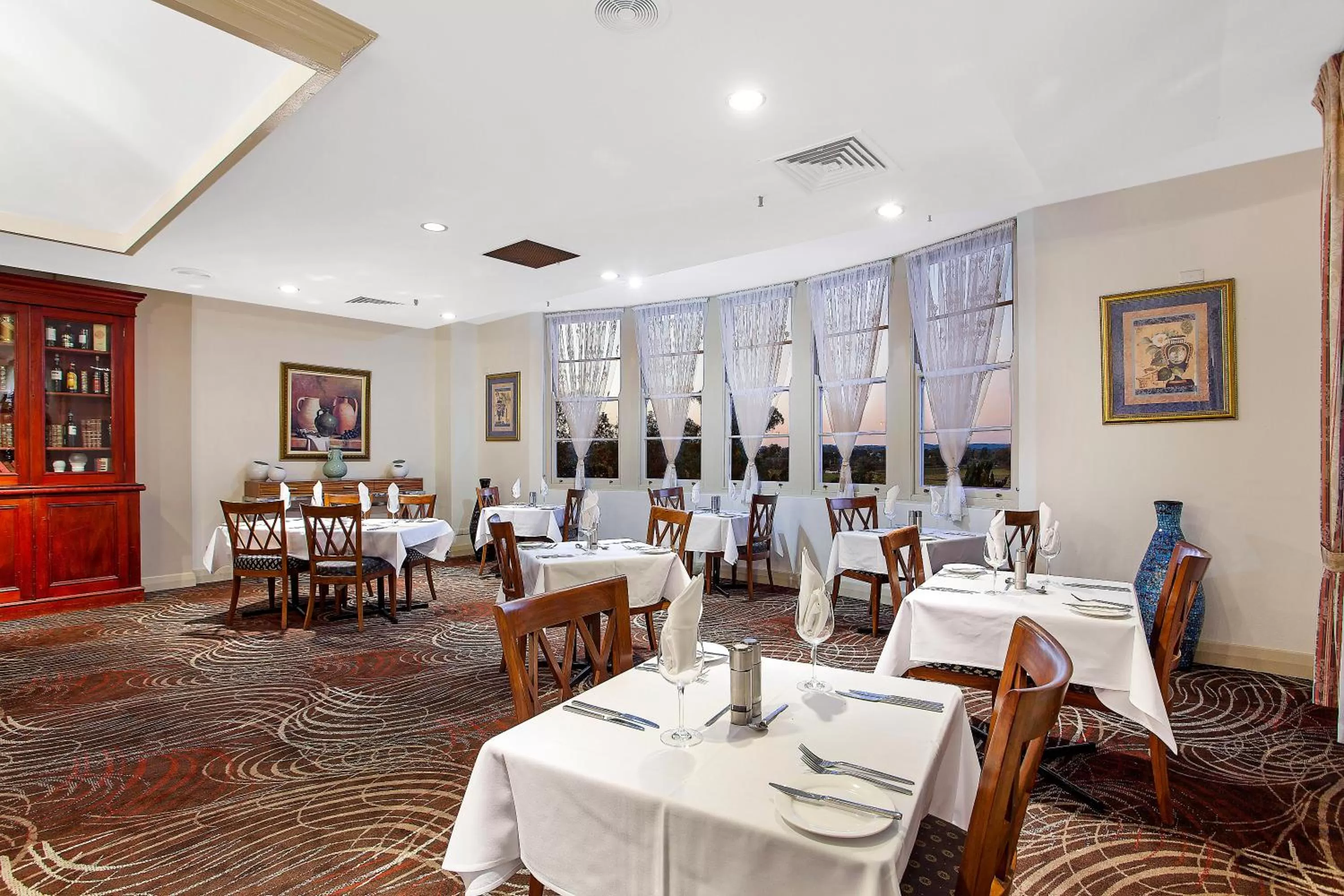 Restaurant/places to eat in Mercure Maitland Monte Pio