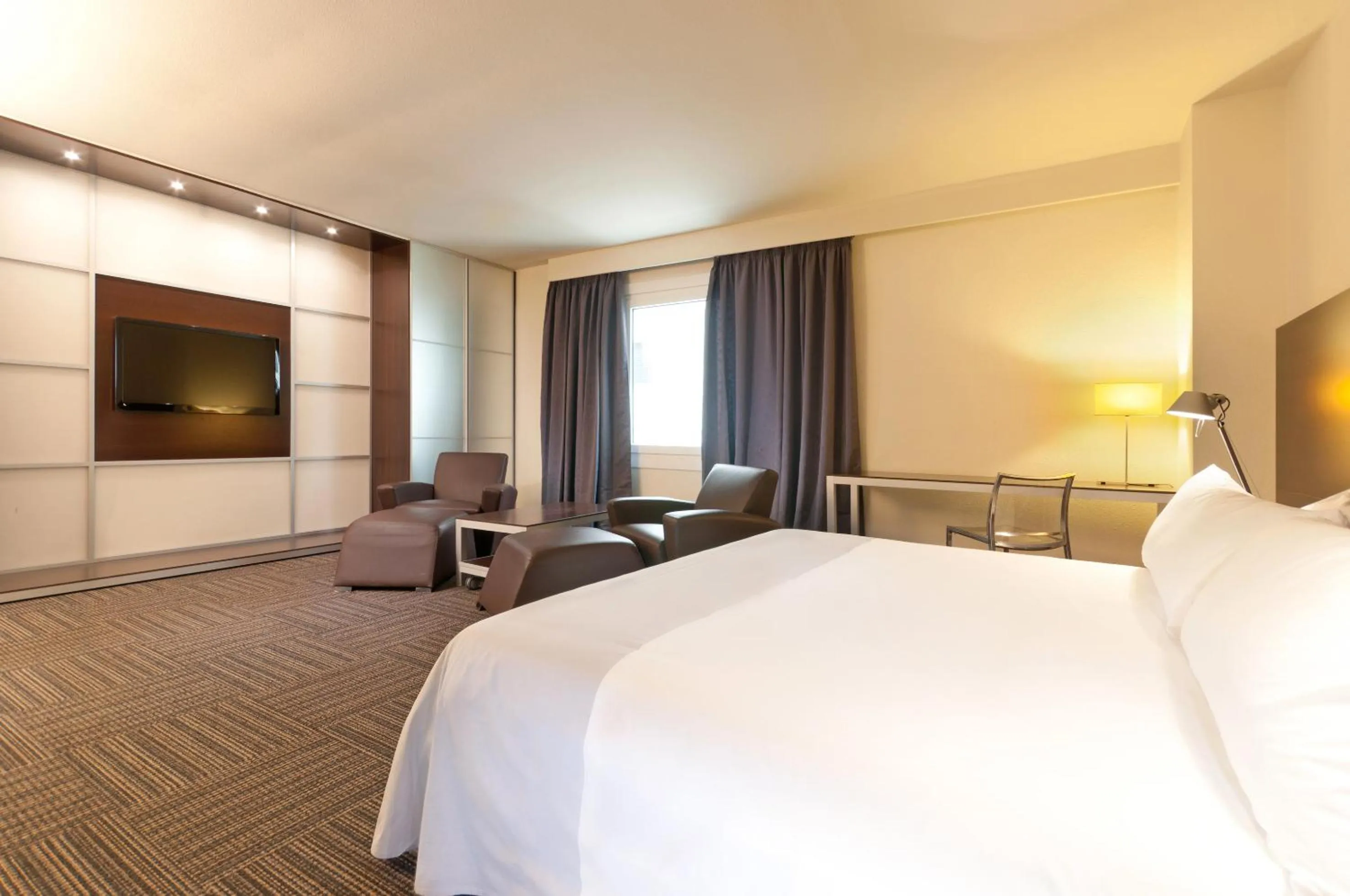 Bedroom, Bed in Hotel Ceuta Puerta de Africa