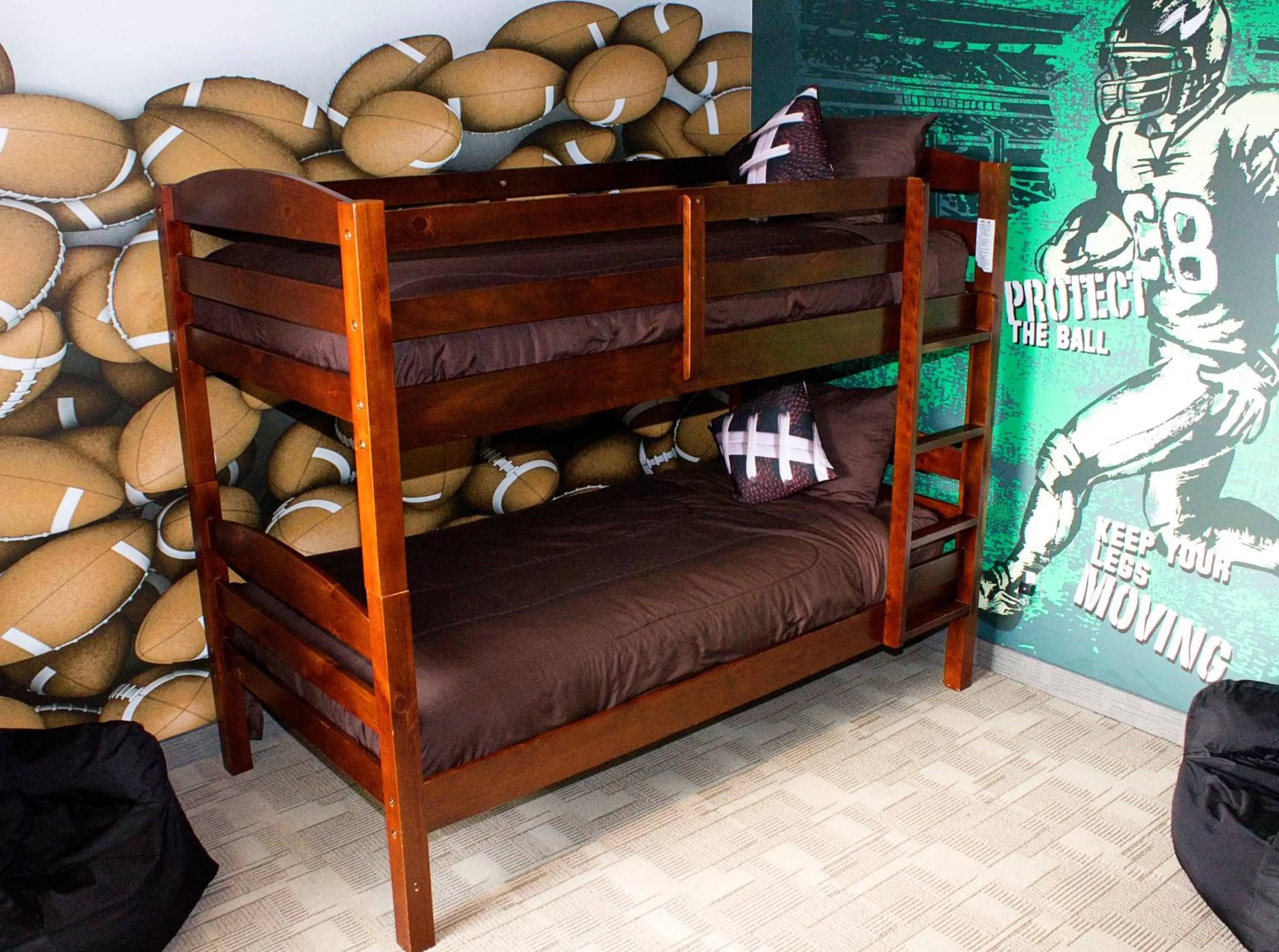 Bedroom, Bed in Days Inn by Wyndham Regina