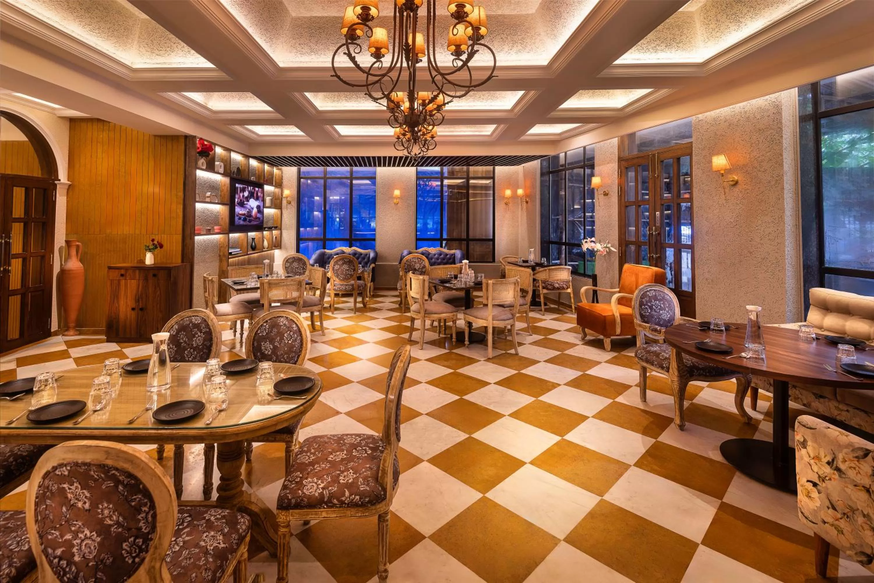 Restaurant/Places to Eat in Arnna Hotel- Goregaon East