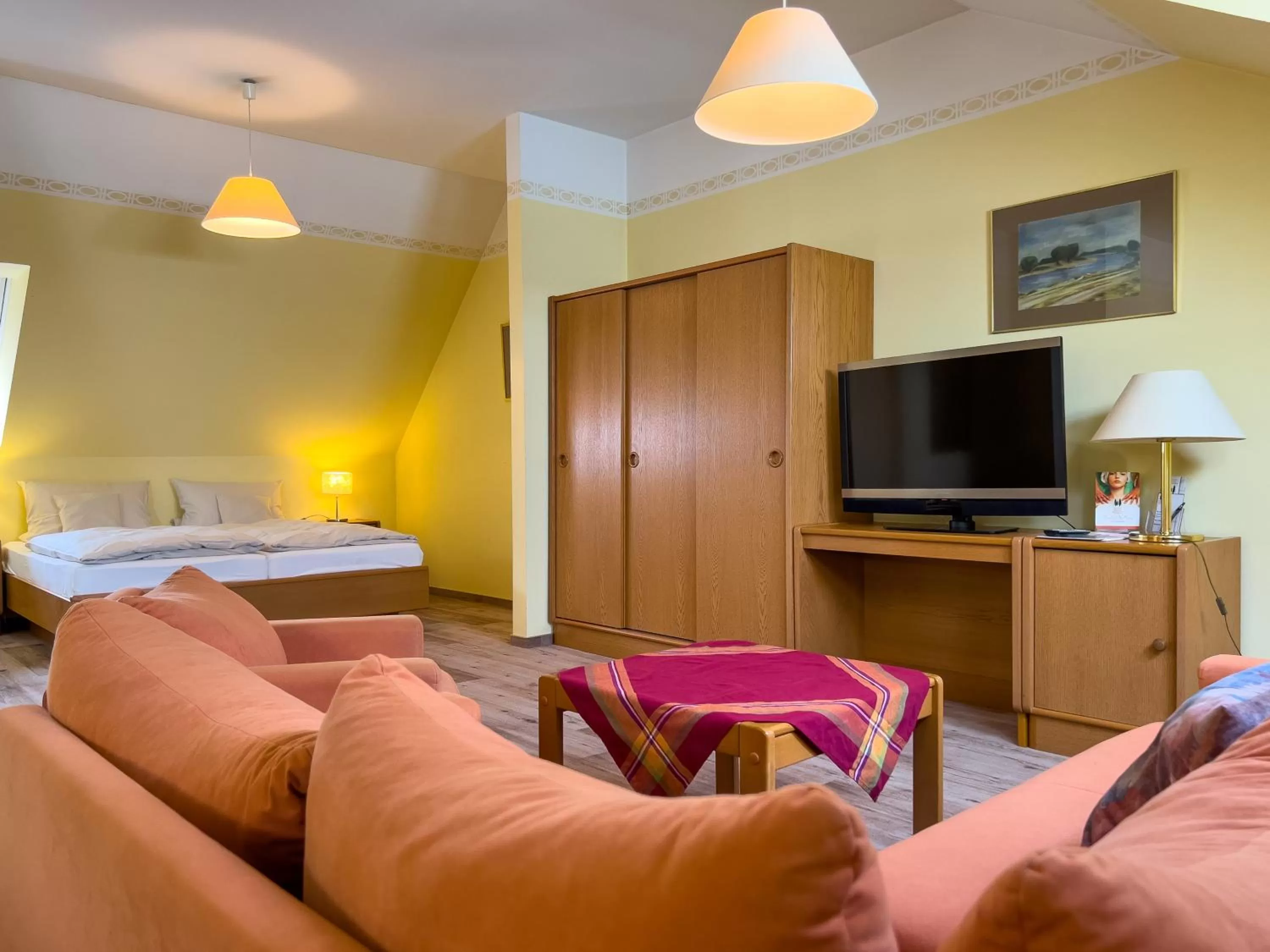 TV and multimedia, Bed in Hotel Landhaus Wörlitzer Hof