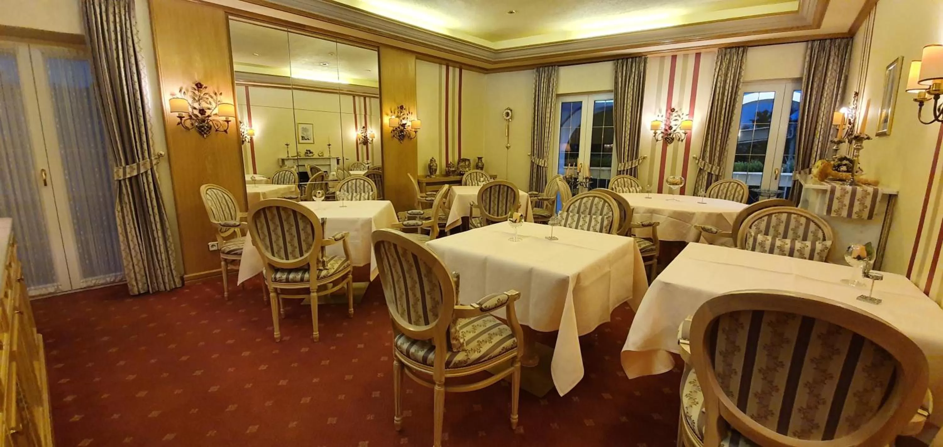 Restaurant/places to eat in Hotel Höhn