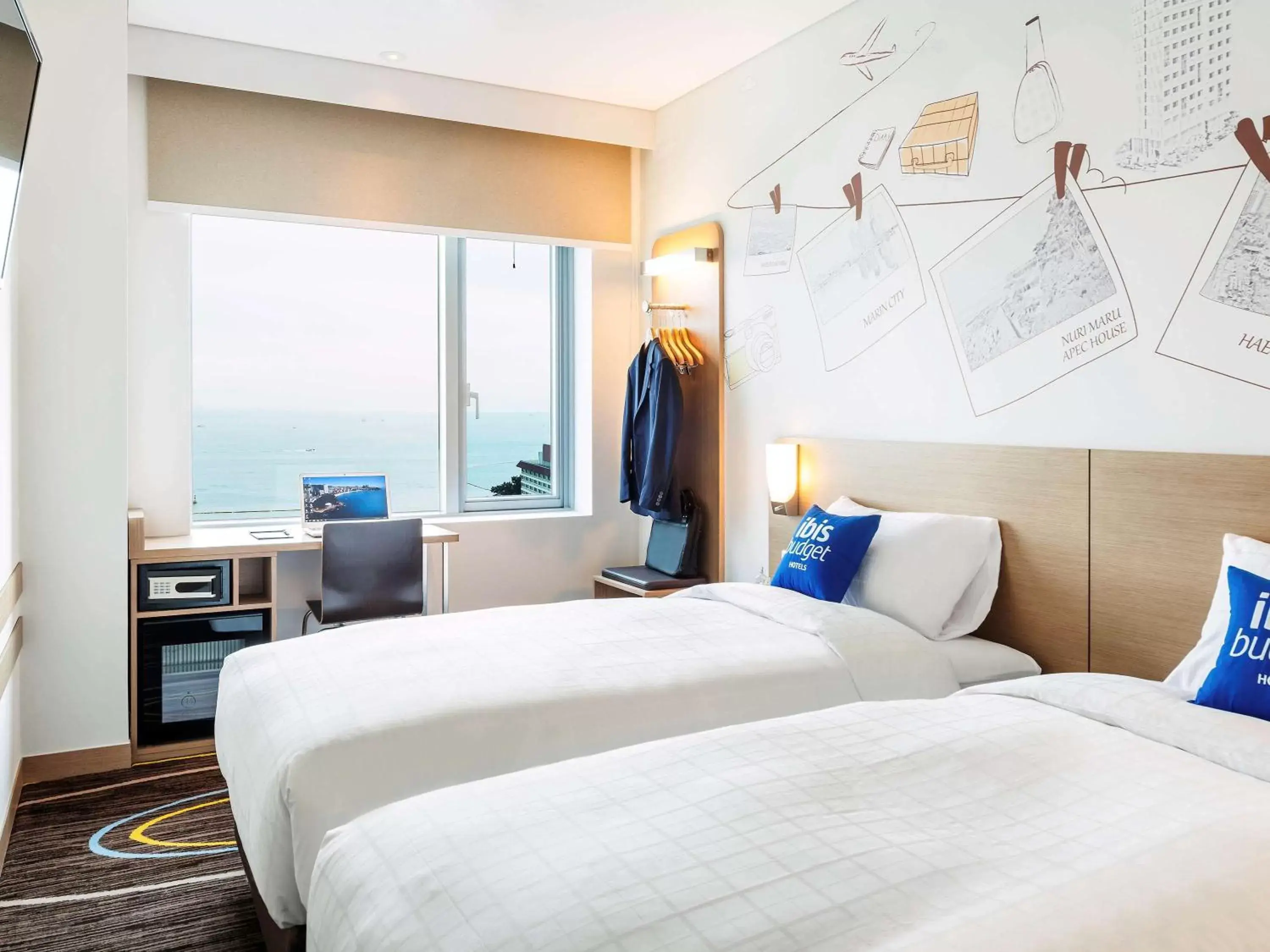 Standard Twin Room with Ocean View in ibis budget Ambassador Busan Haeundae Standard Twin Room with Ocean View in ibis budget Ambassador Busan Haeundae