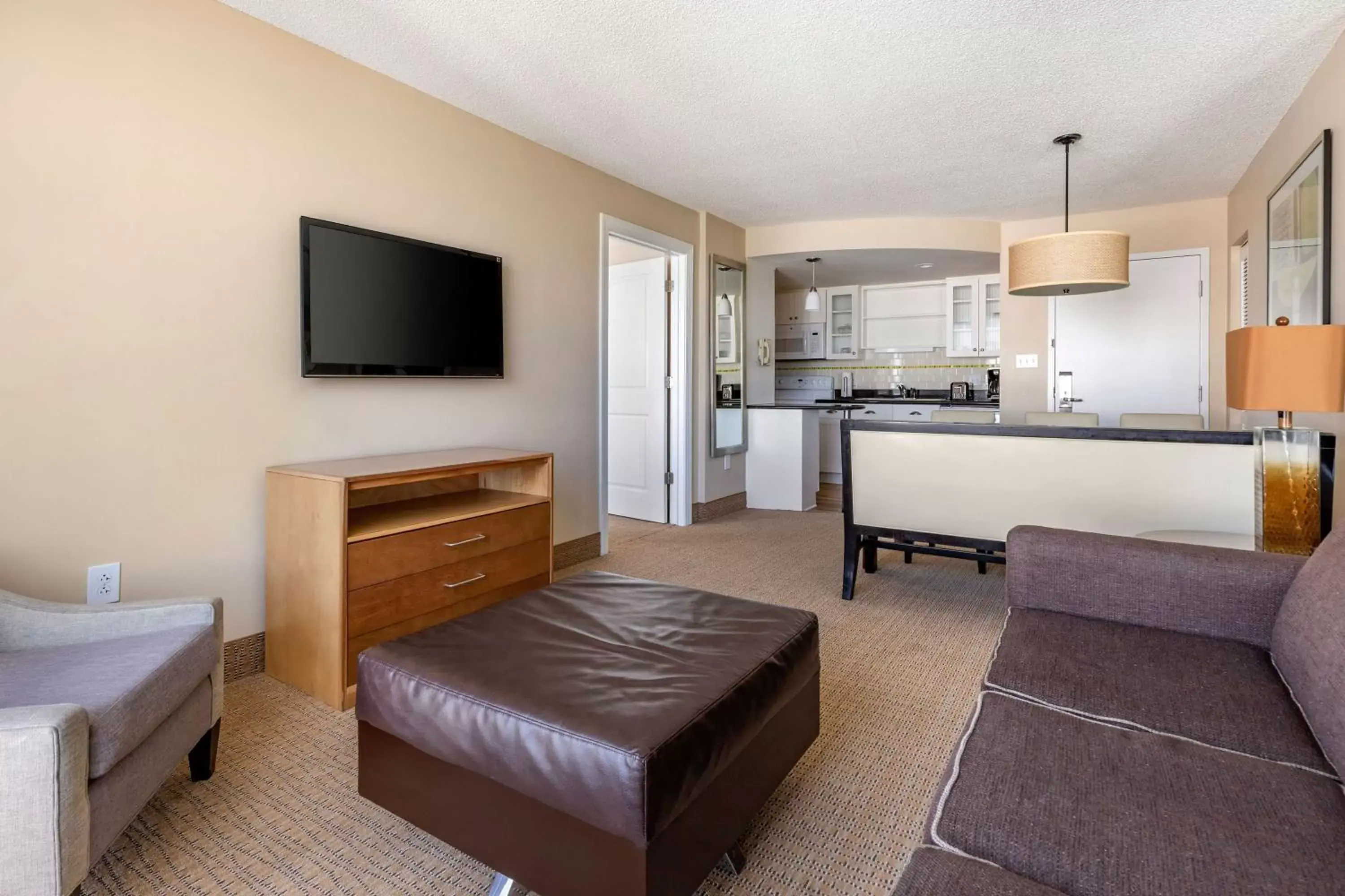 One-Bedroom Suite with City View - Hearing Accessible in Hilton Vacation Club Ocean Beach Club Virginia Beach One-Bedroom Suite with City View - Hearing Accessible in Hilton Vacation Club Ocean Beach Club Virginia Beach