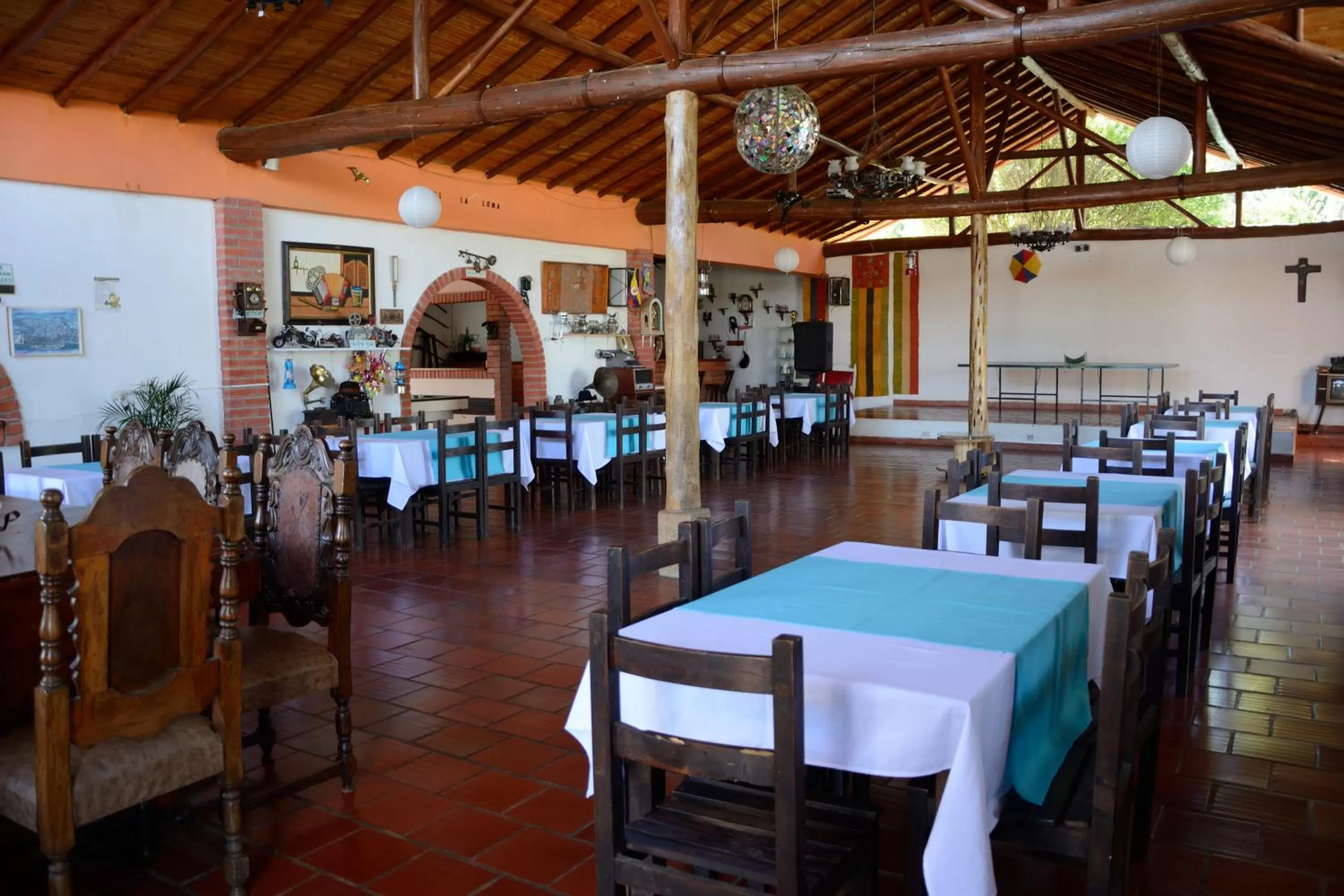 Restaurant/Places to Eat in Hotel Campestre la Loma curiti