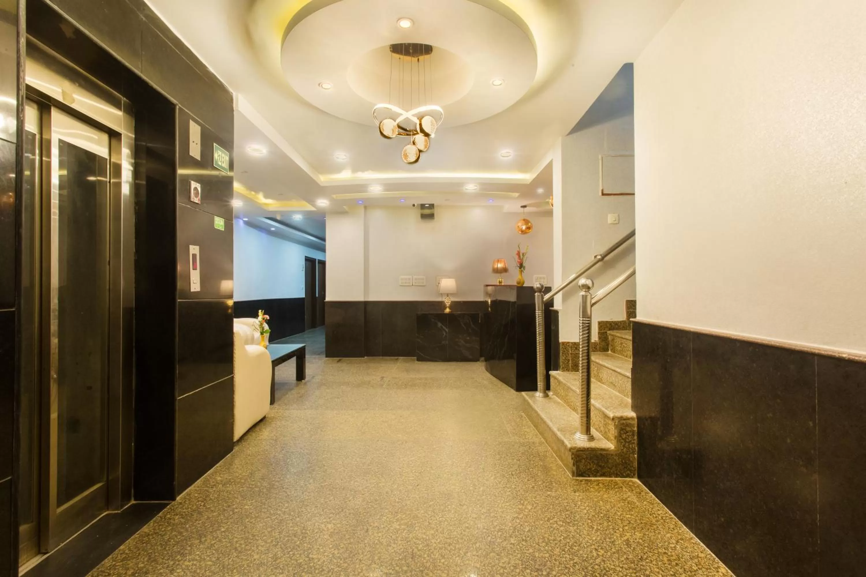 Lobby or reception in Hotel Earth