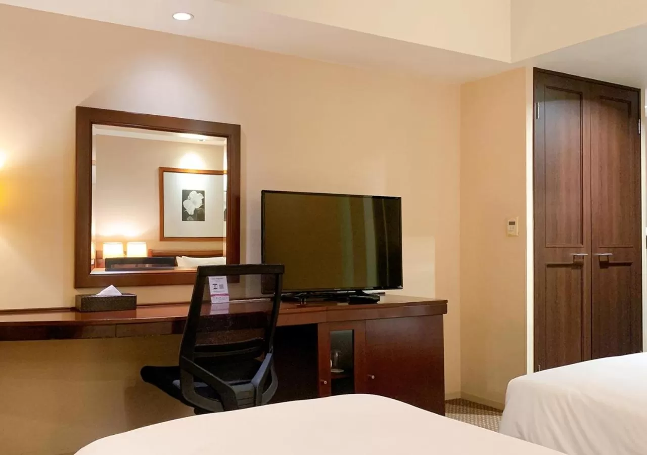 2 Single Beds Premium City View - single occupancy in ANA Crowne Plaza Okayama by IHG