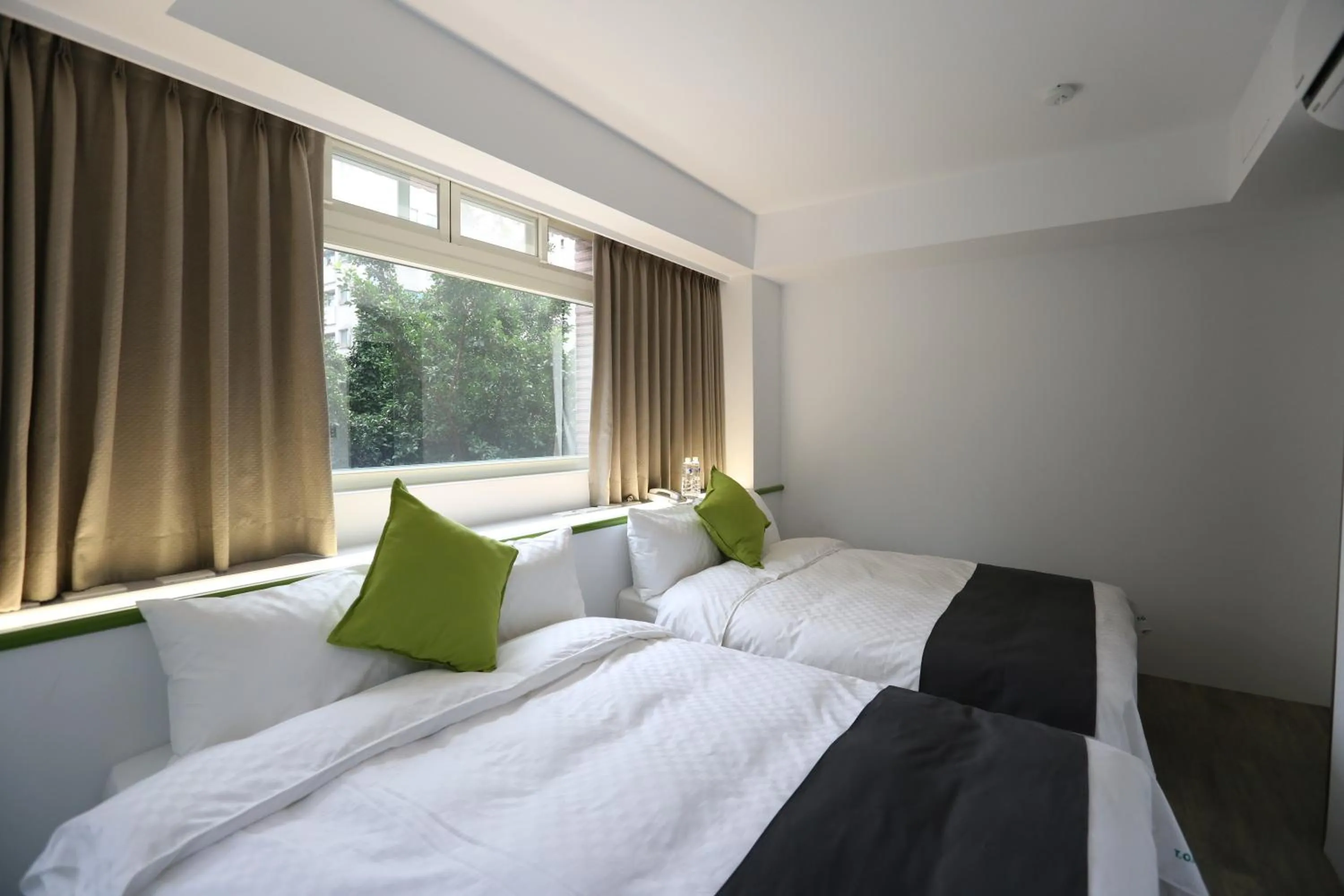 Bedroom, Bed in T.O. Hotel Chengde