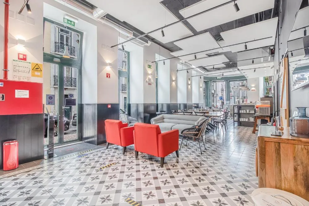 Restaurant/places to eat in Be Lisbon Hostel Intendente