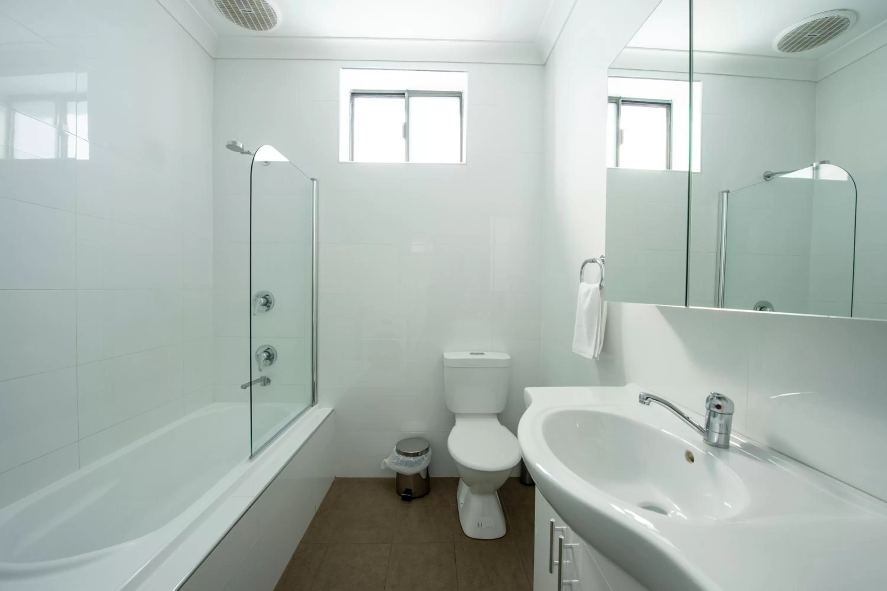 Bathroom in City Centre Motel Hotel