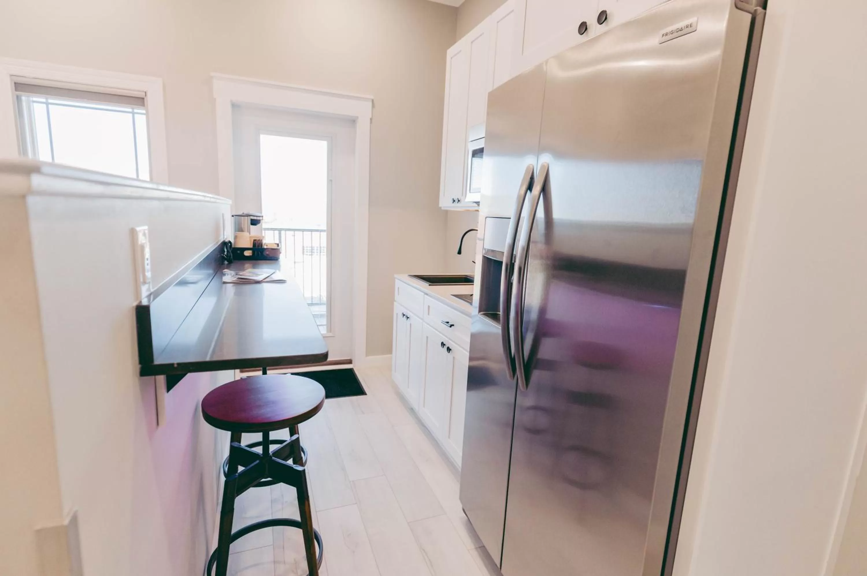 Kitchen or kitchenette in River Sirens Hotel-Contactless Check in Hotel