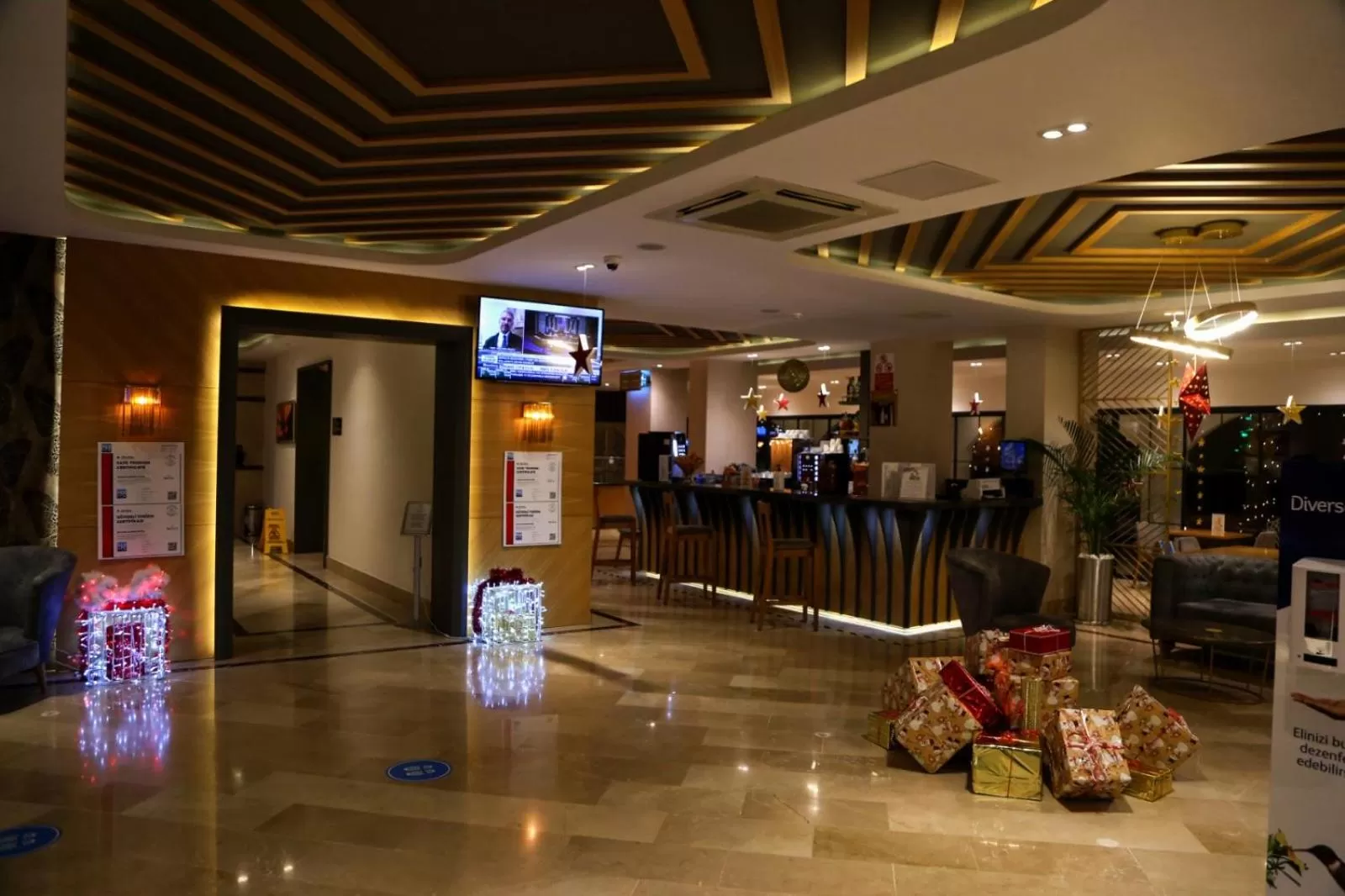 Lobby or reception in Sealife Lounge - Adult only