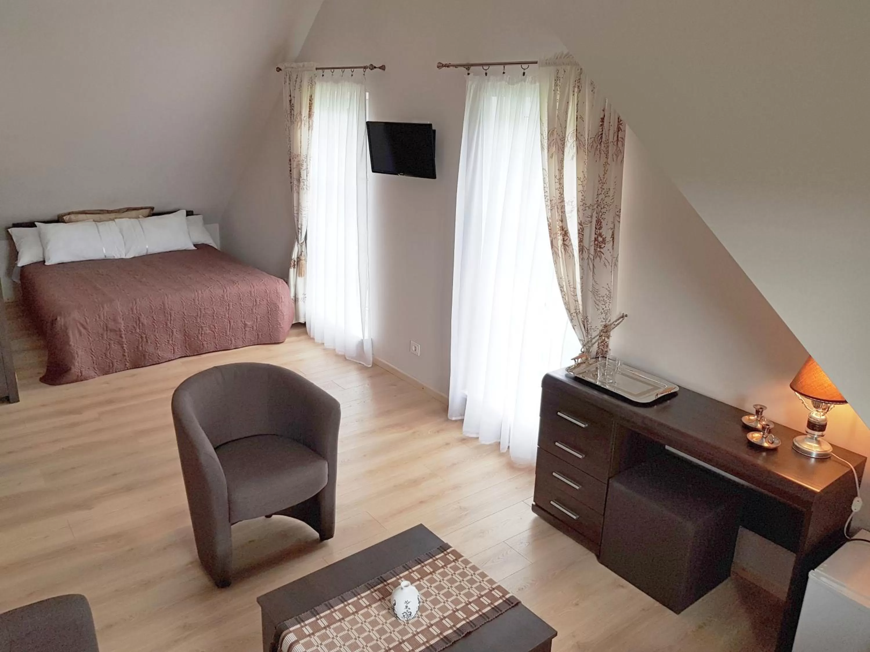 Photo of the whole room, TV/Entertainment Center in "Trakaitis" apartments in Villa