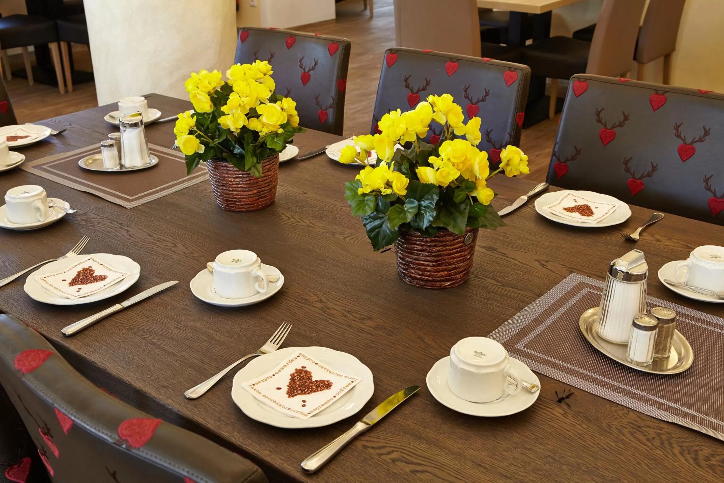 Restaurant/places to eat in Hotel Sauerlacher Post