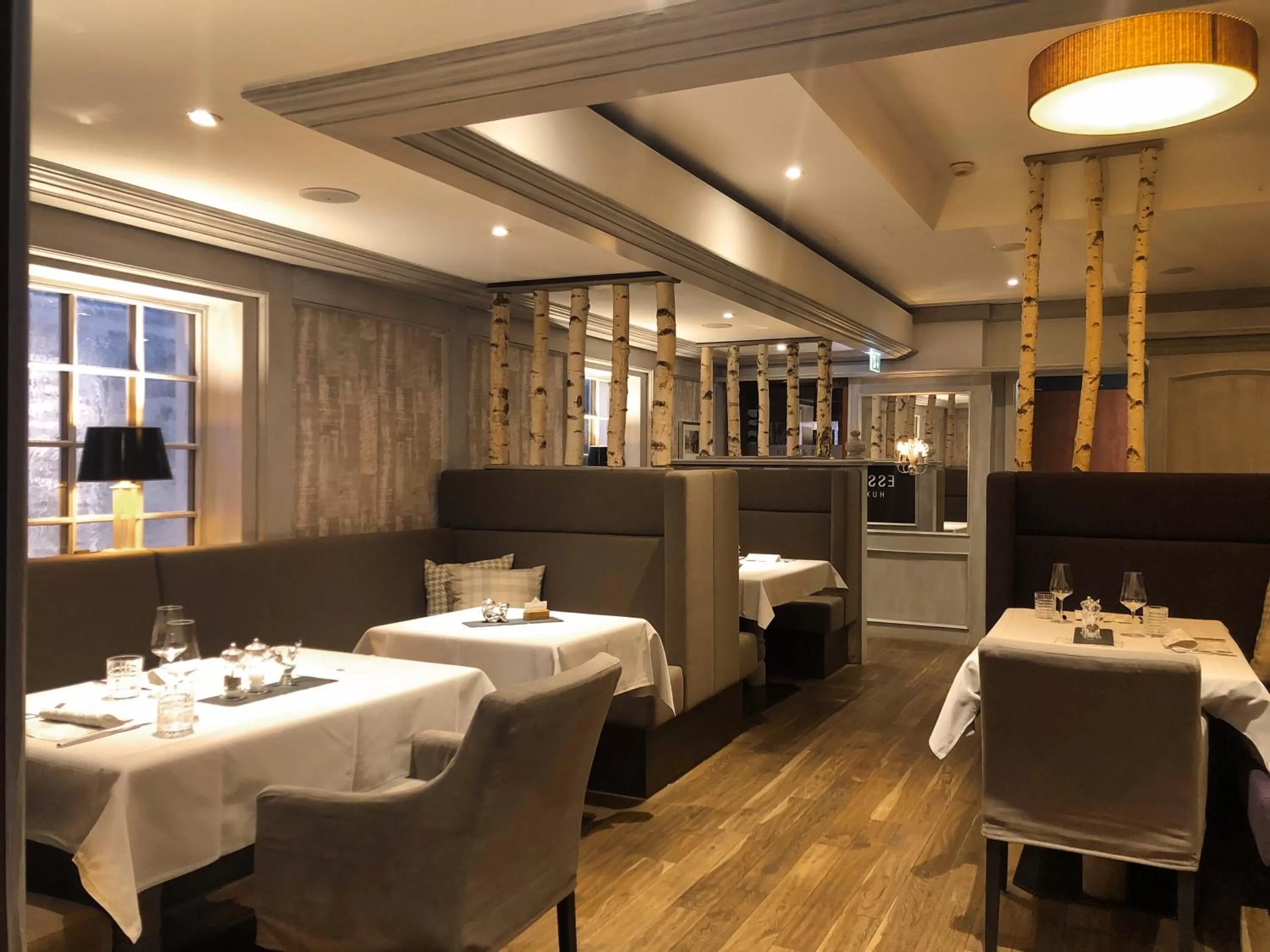 Restaurant/places to eat in Villa Huxori