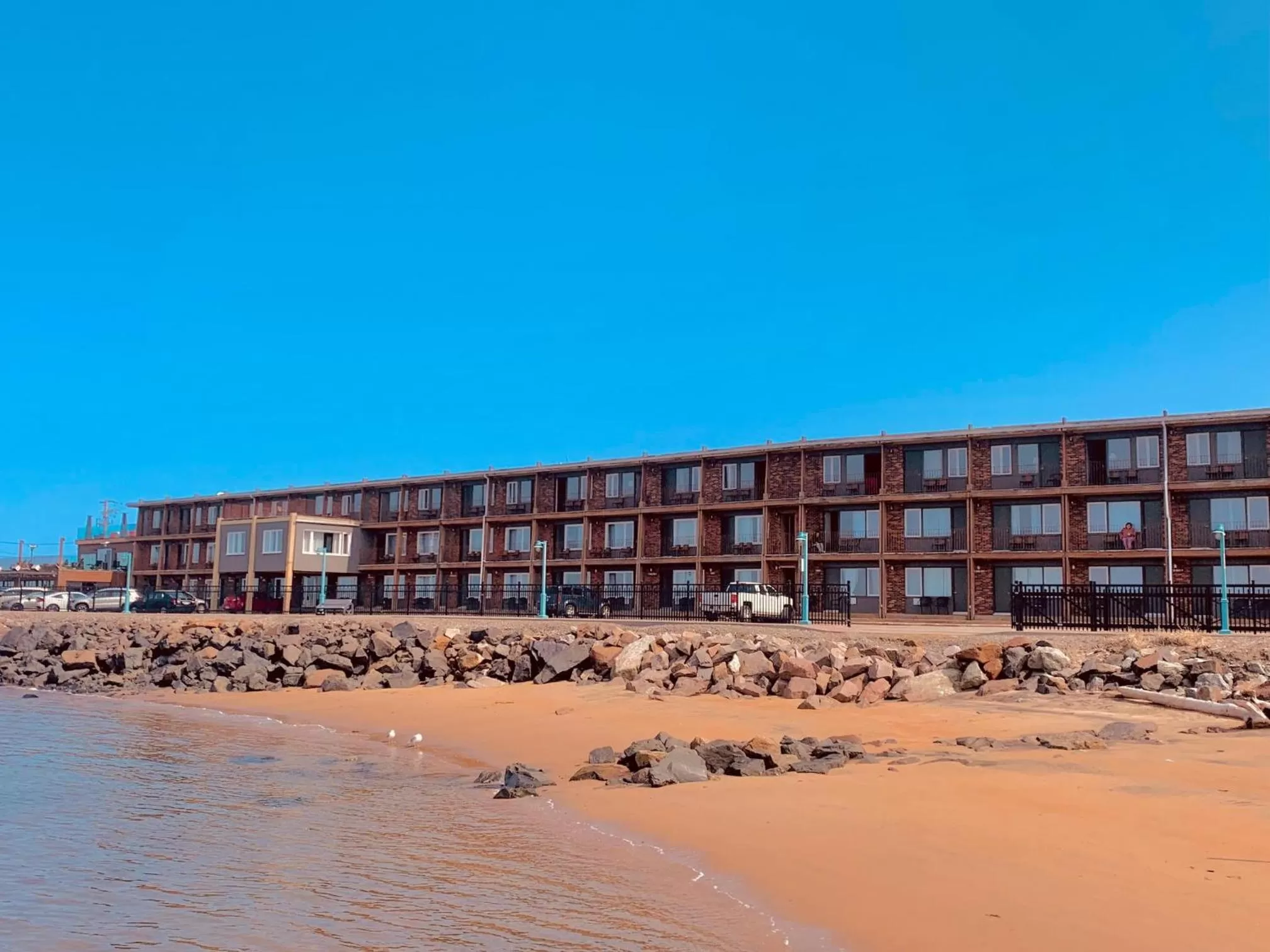 Property building in Hôtel Sept-Îles