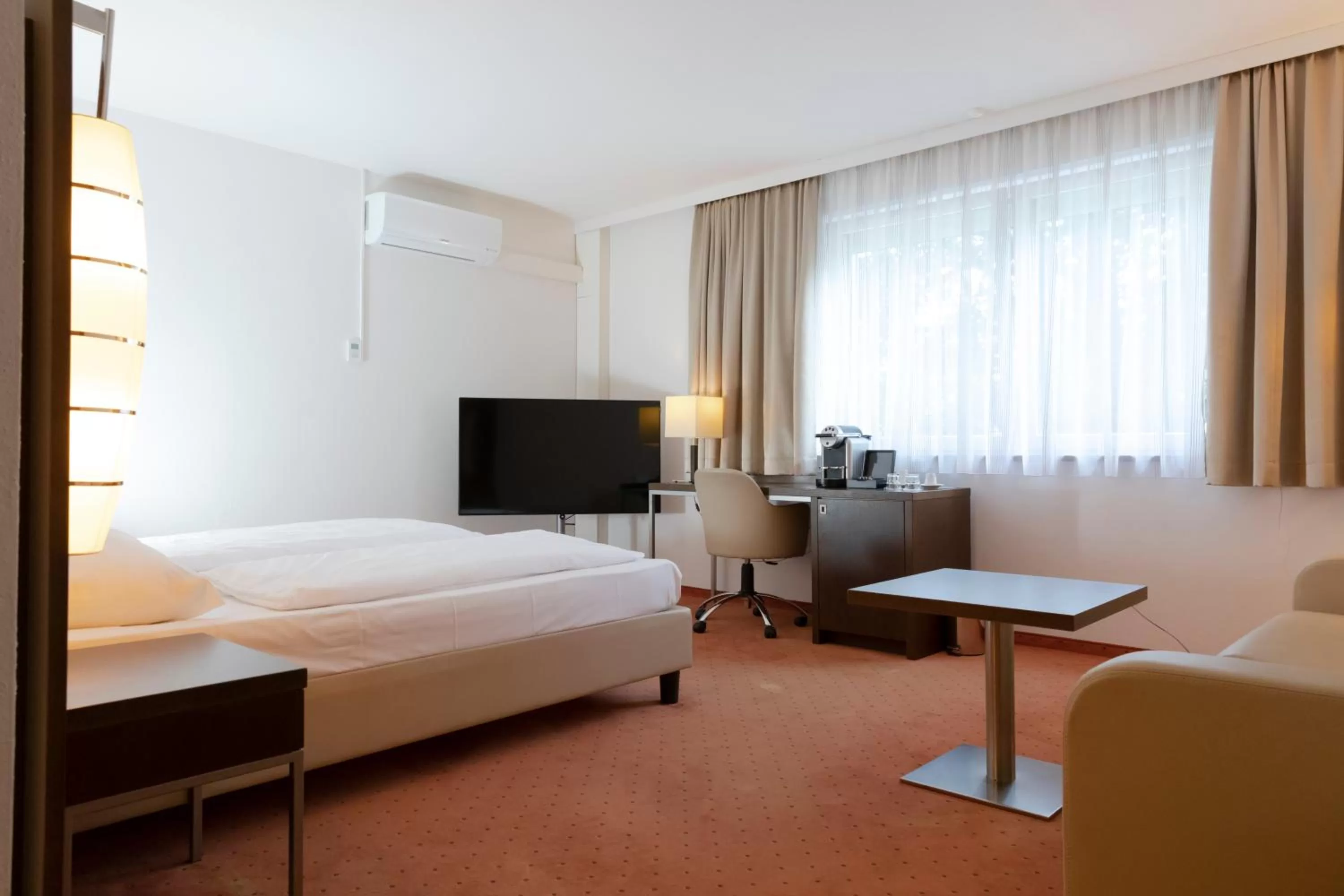 Photo of the whole room, Bed in Hotel Plattenwirt