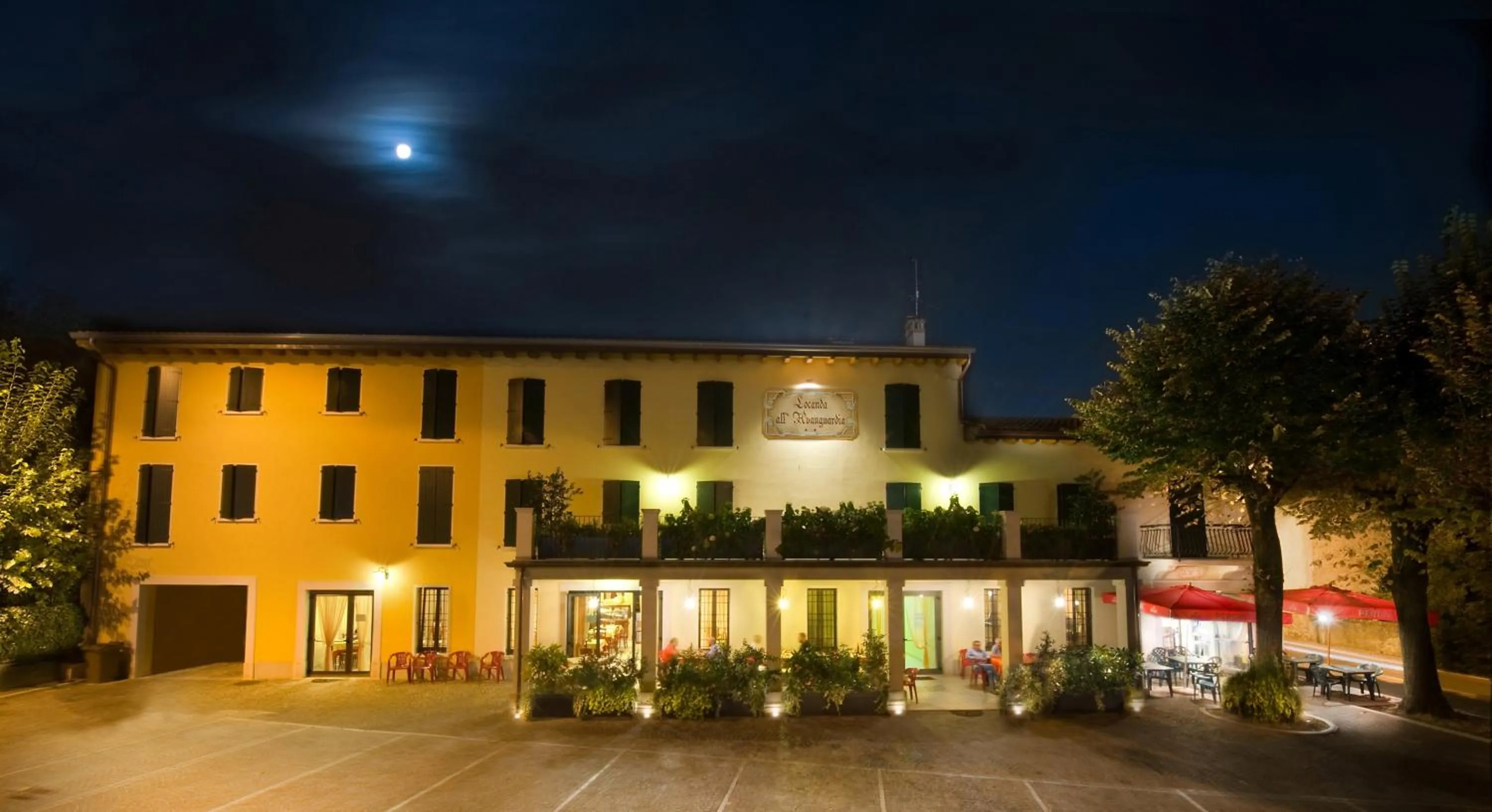 Property building in Locanda Avanguardia