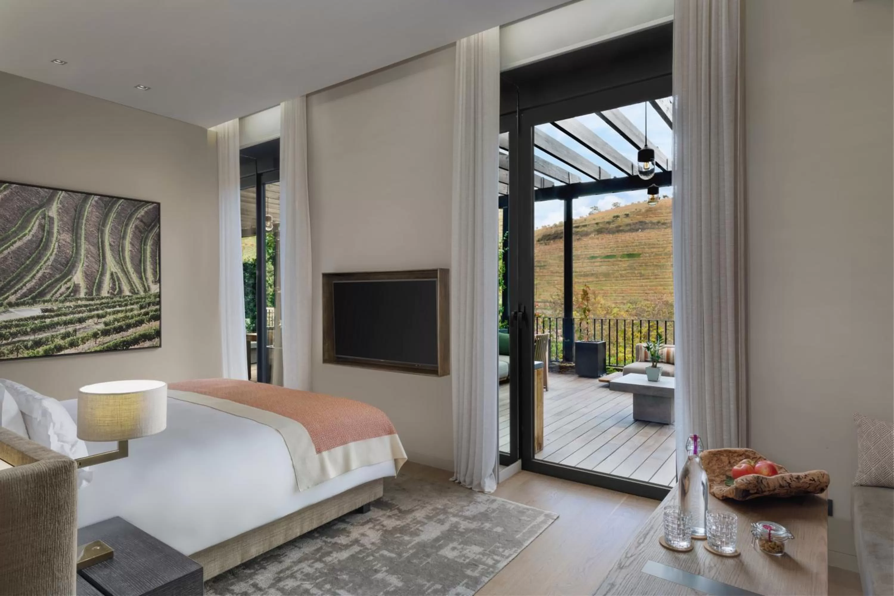 Bedroom, Bed in Six Senses Douro Valley