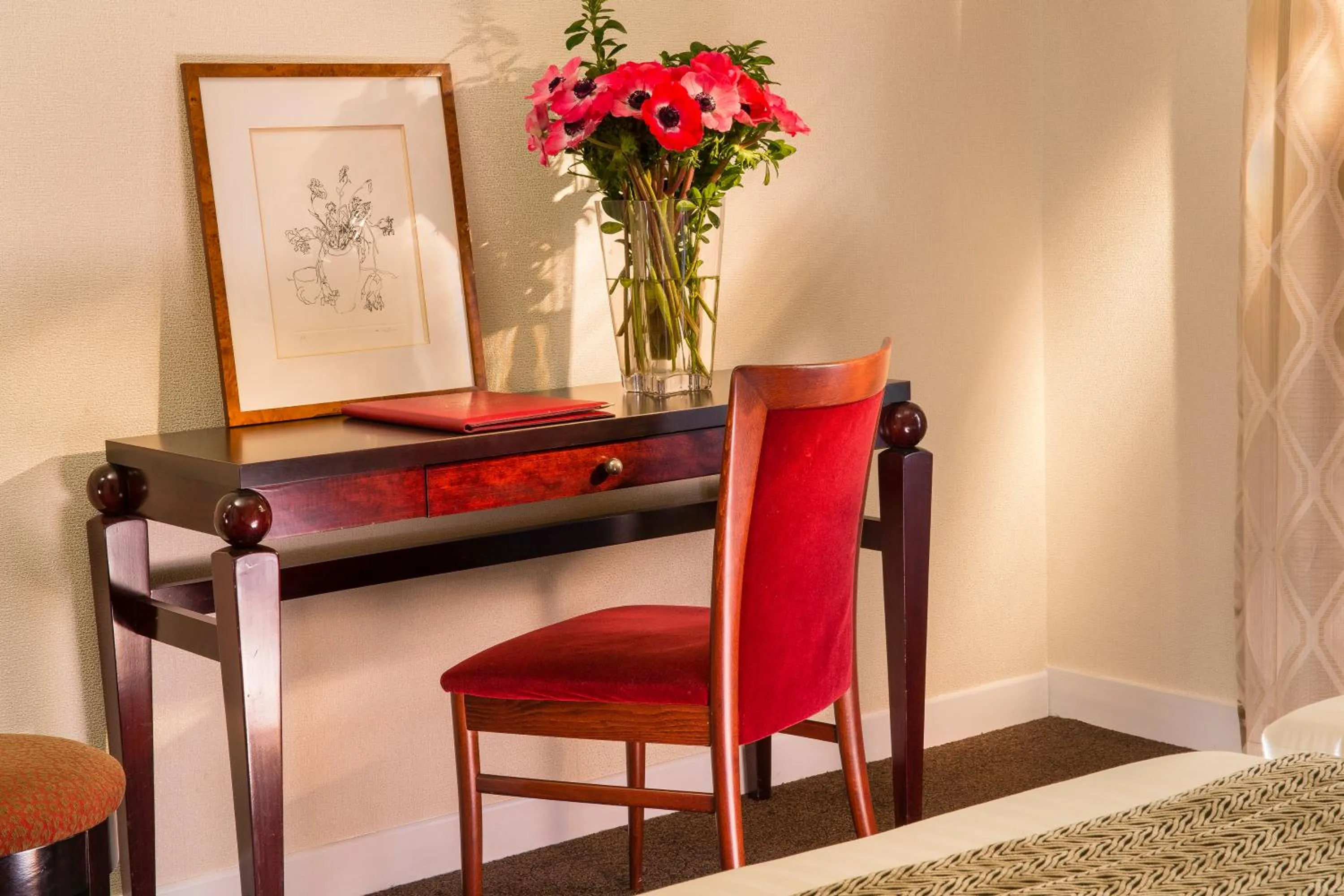 Seating area in Hôtel Delavigne