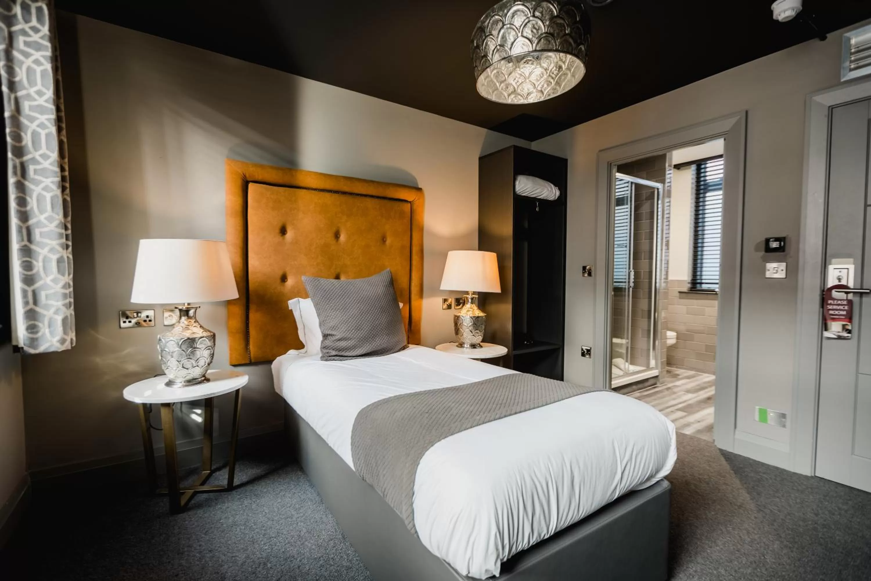 Bedroom in Green Ginger House