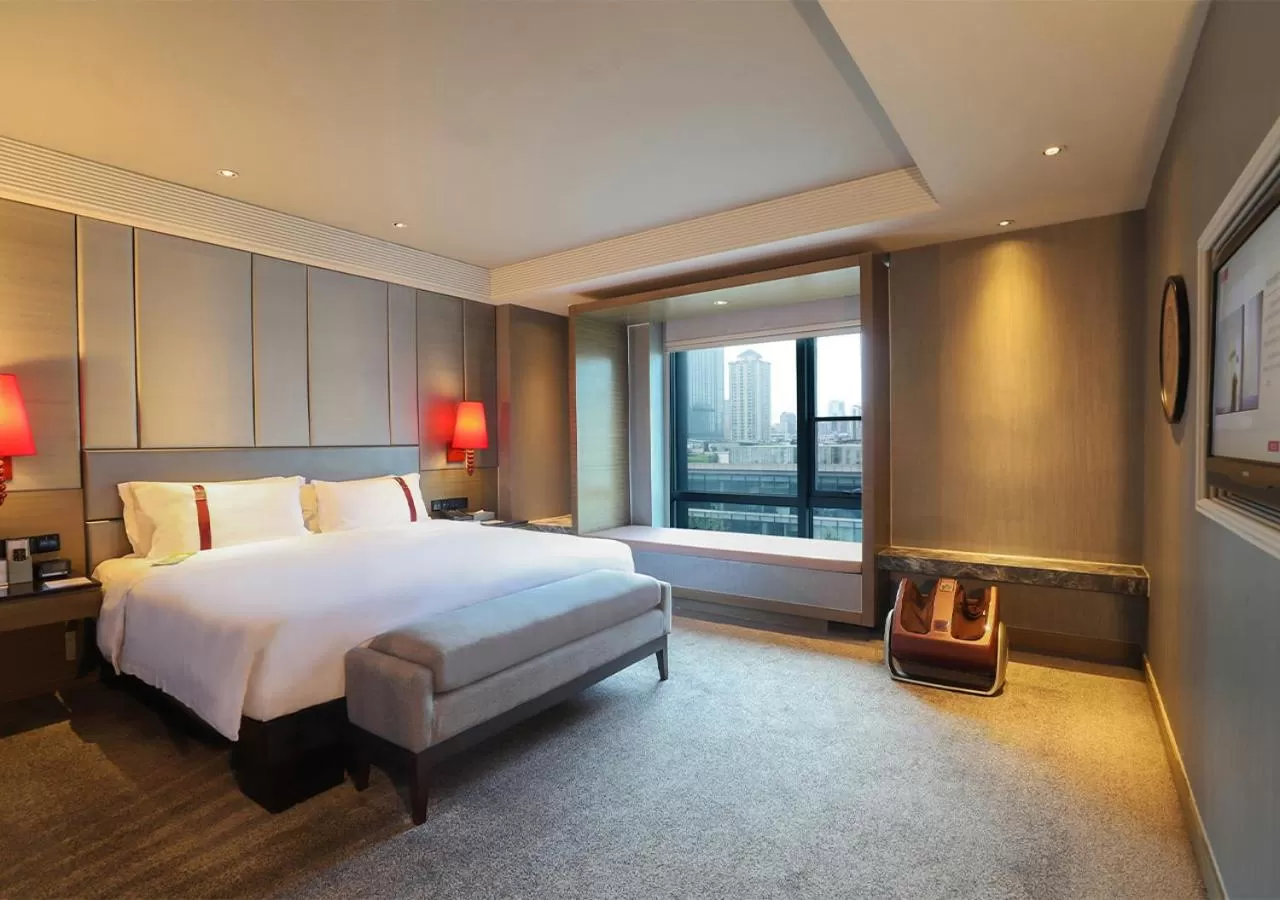 Bed in Rhombus Park Aura Chengdu Hotel