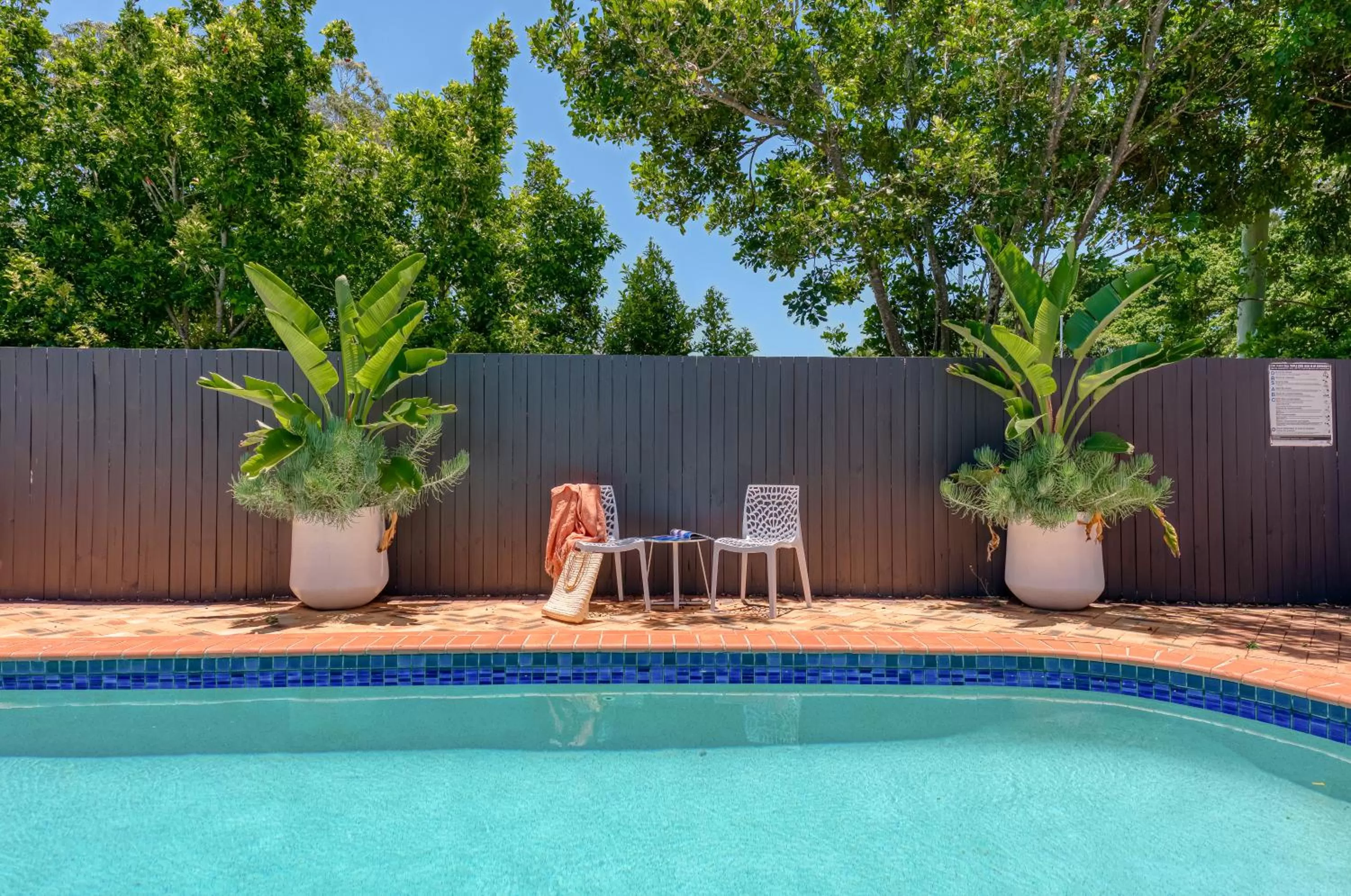 Swimming pool in Noosa Sun - On the Noosa River