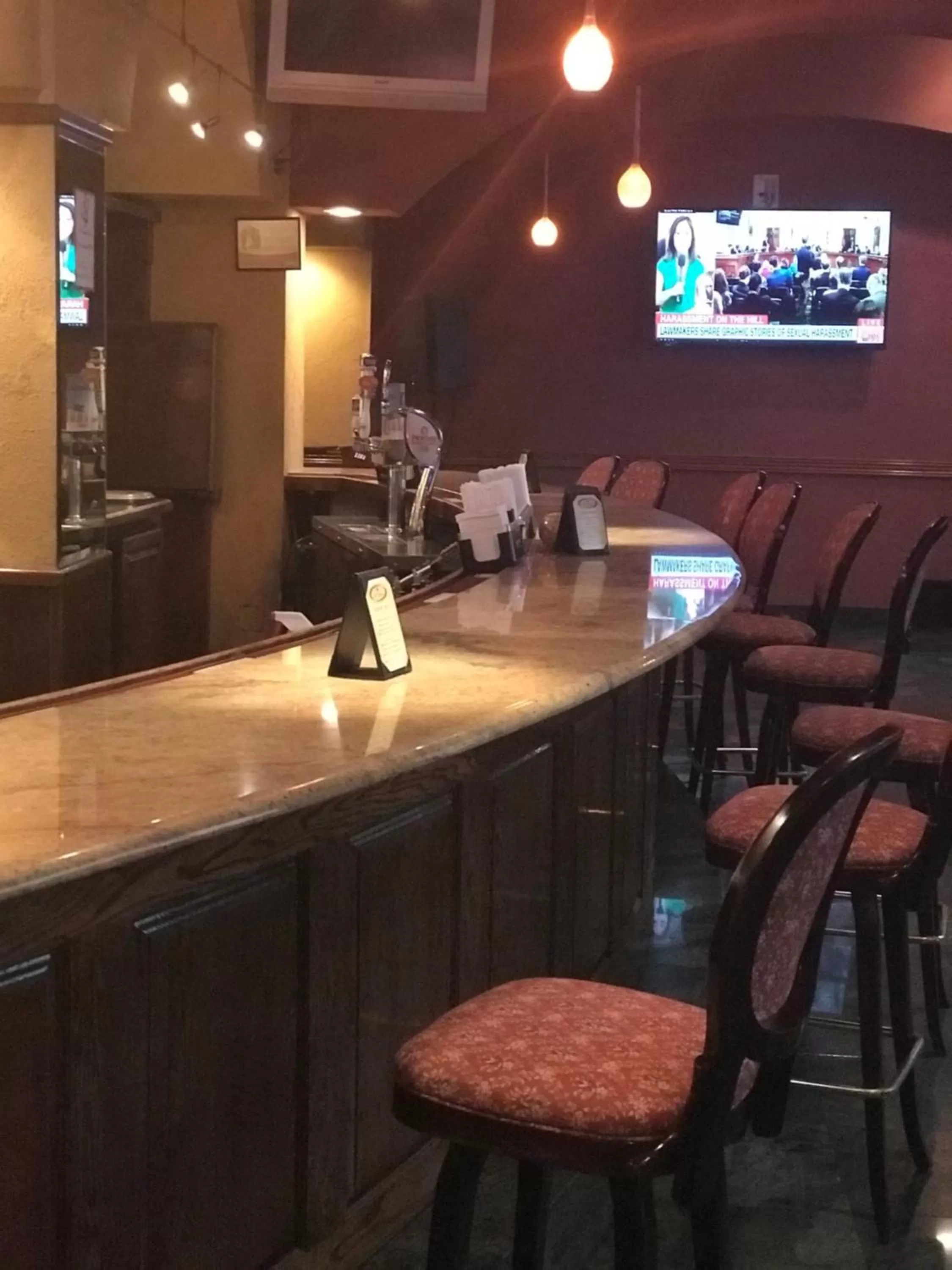 Lounge or bar in Meadowlands Plaza Hotel