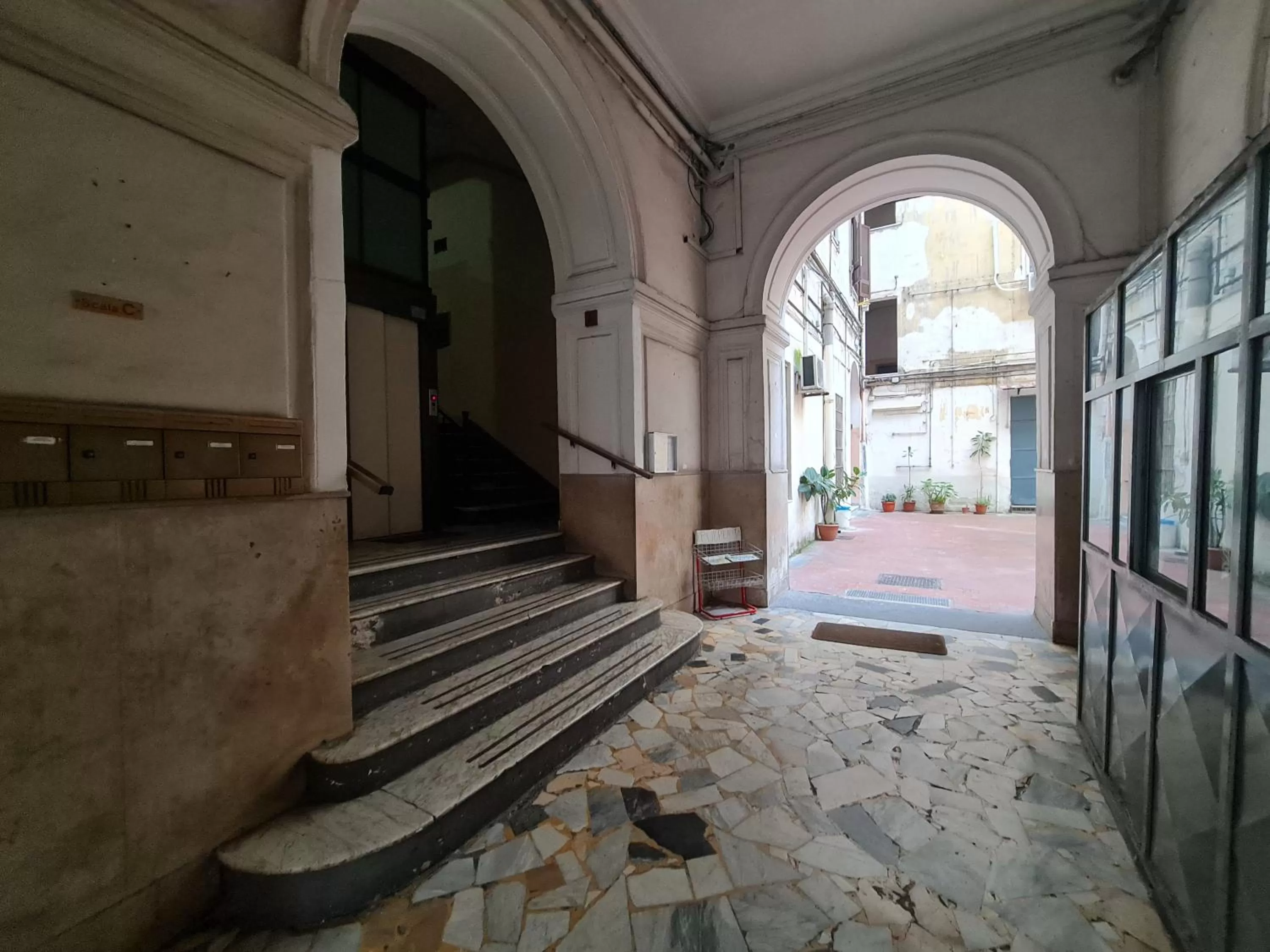 Property building in Lumacors House