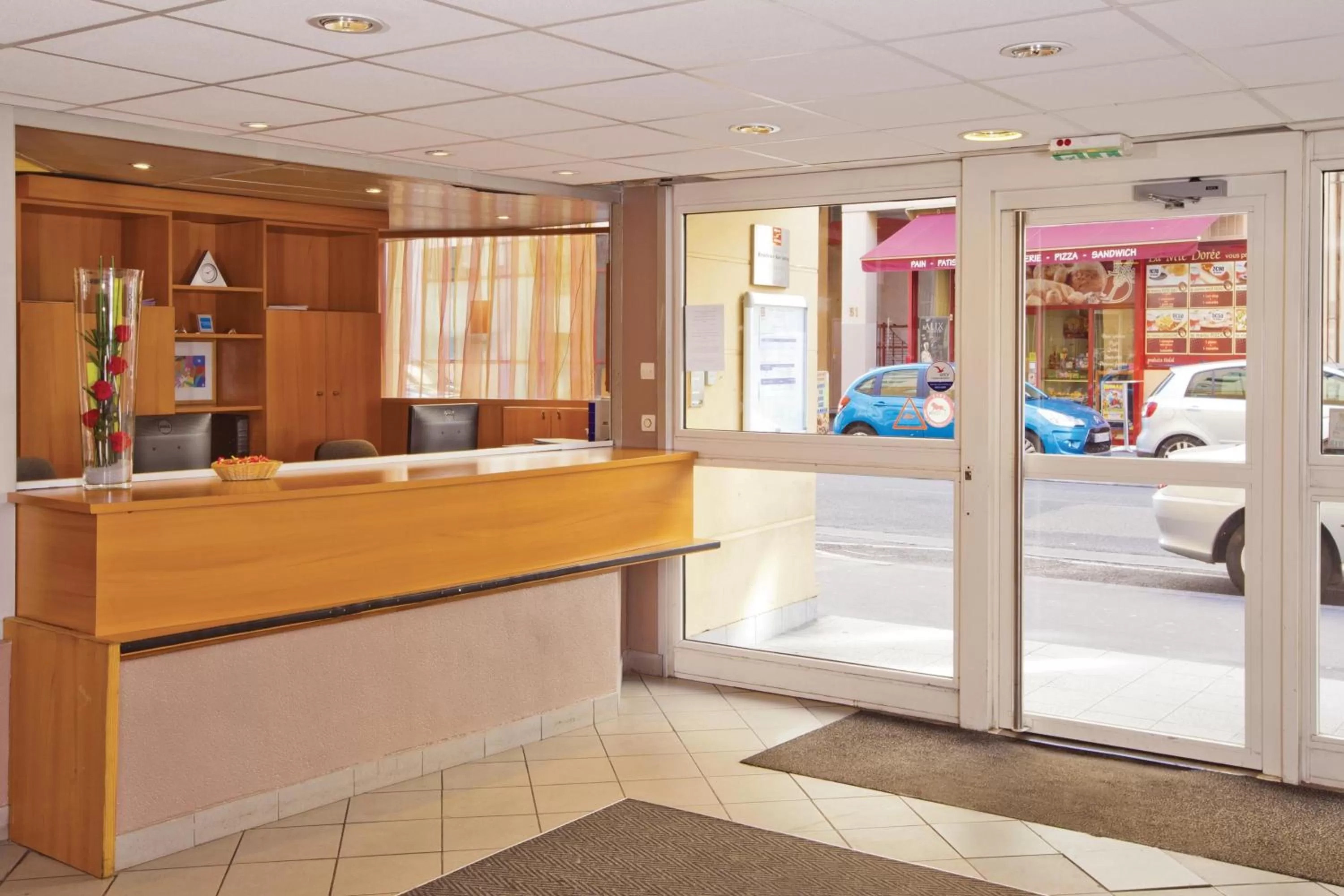 Lobby or reception in Séjours & Affaires Lyon Saxe-Gambetta