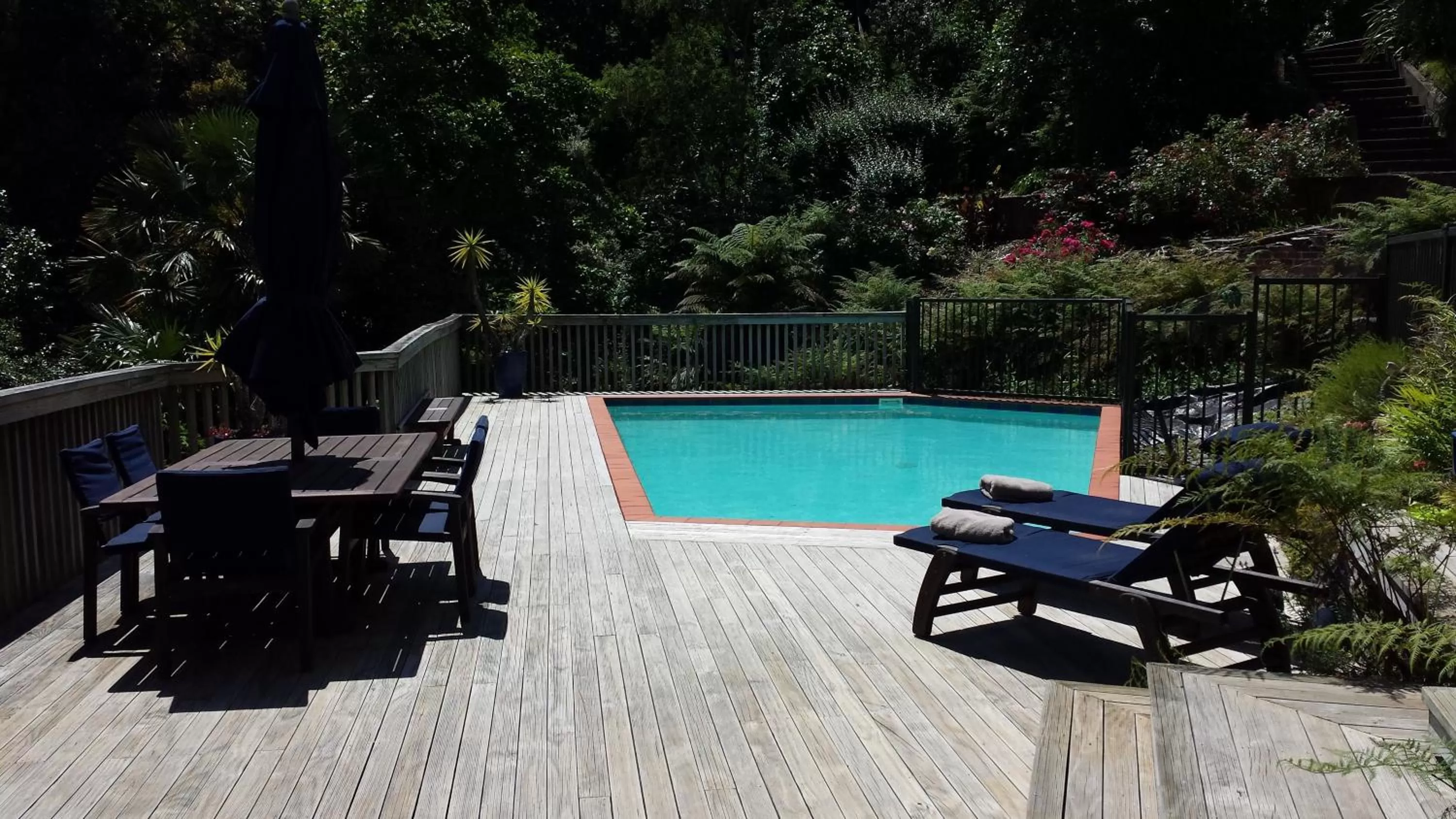 Swimming Pool in Bluff Hill Bed & Breakfast